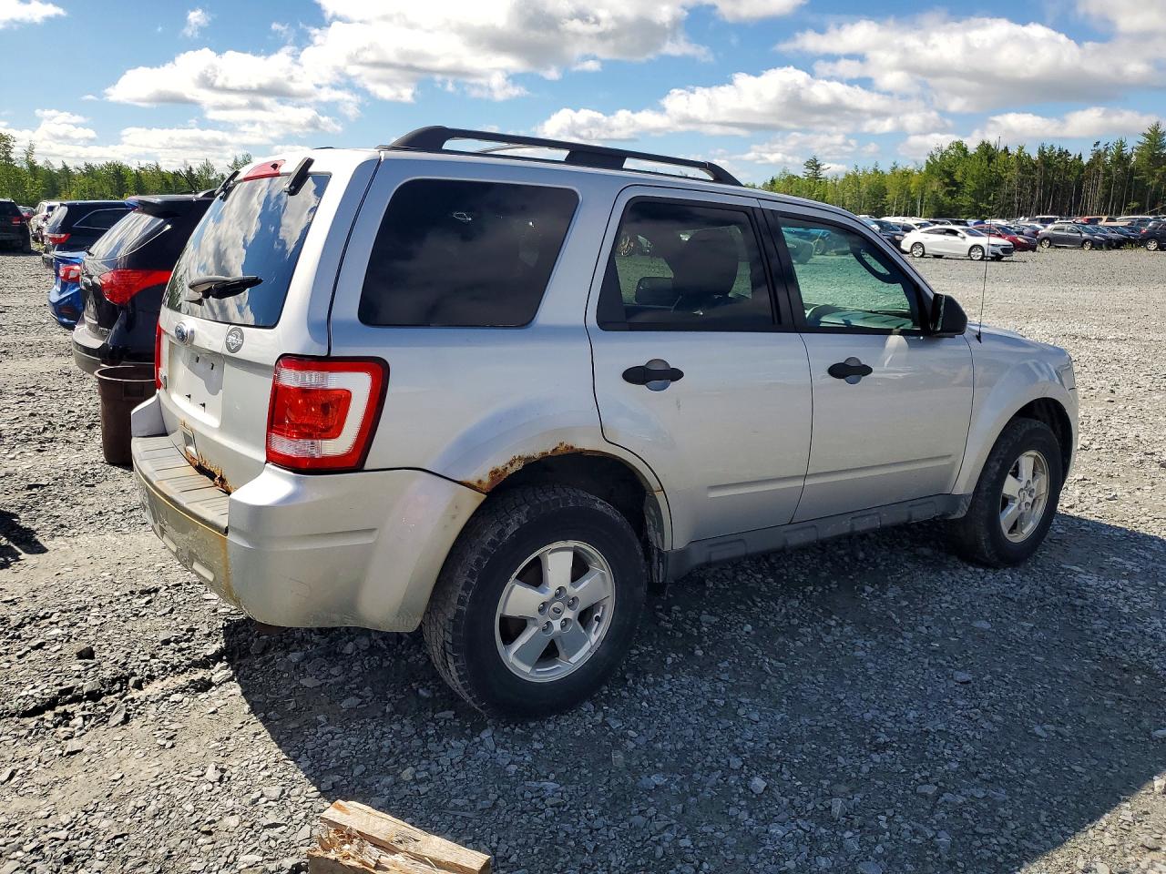 2011 Ford Escape Xlt Silver vin: 1FMCU0D76BKC00618