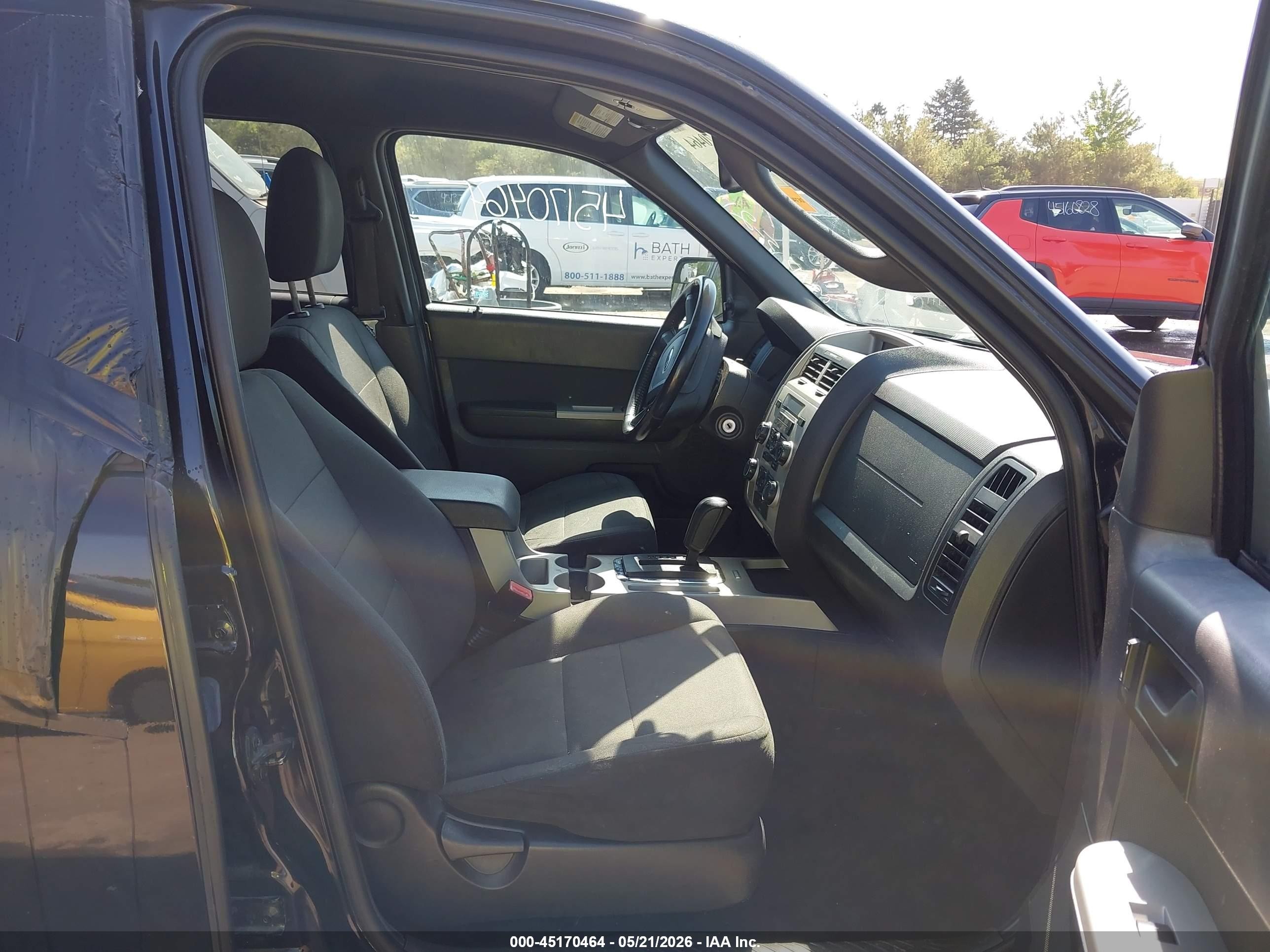 2011 Ford Escape Xlt Black vin: 1FMCU0D76BKC30962