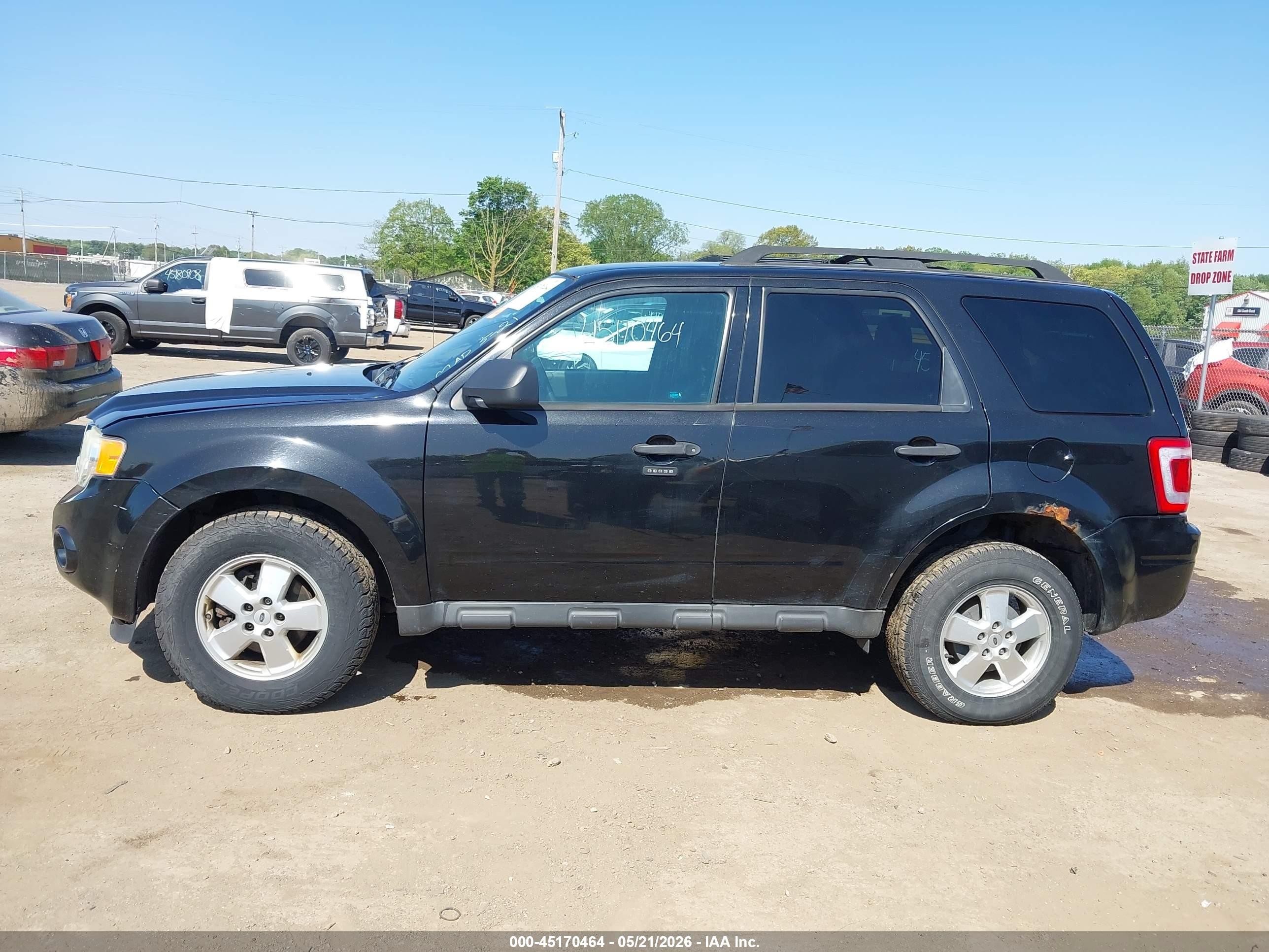 2011 Ford Escape Xlt Black vin: 1FMCU0D76BKC30962