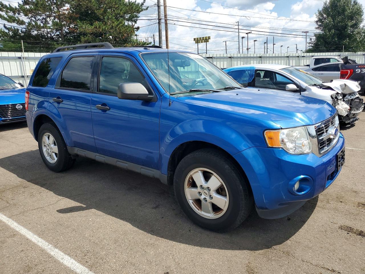 2011 Ford Escape Xlt Blue vin: 1FMCU0D76BKC61659
