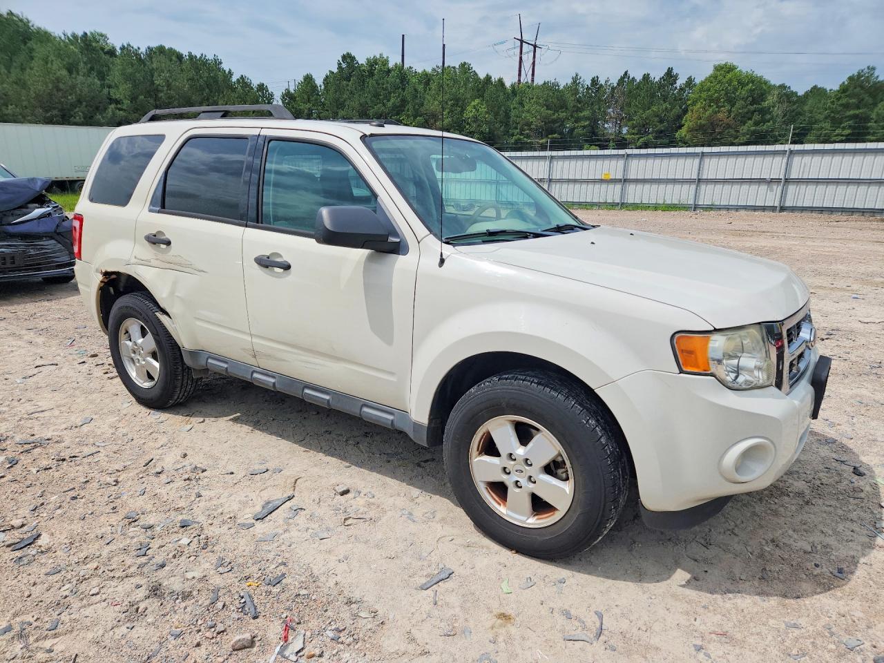 2012 Ford Escape Xlt White vin: 1FMCU0D76CKB00472