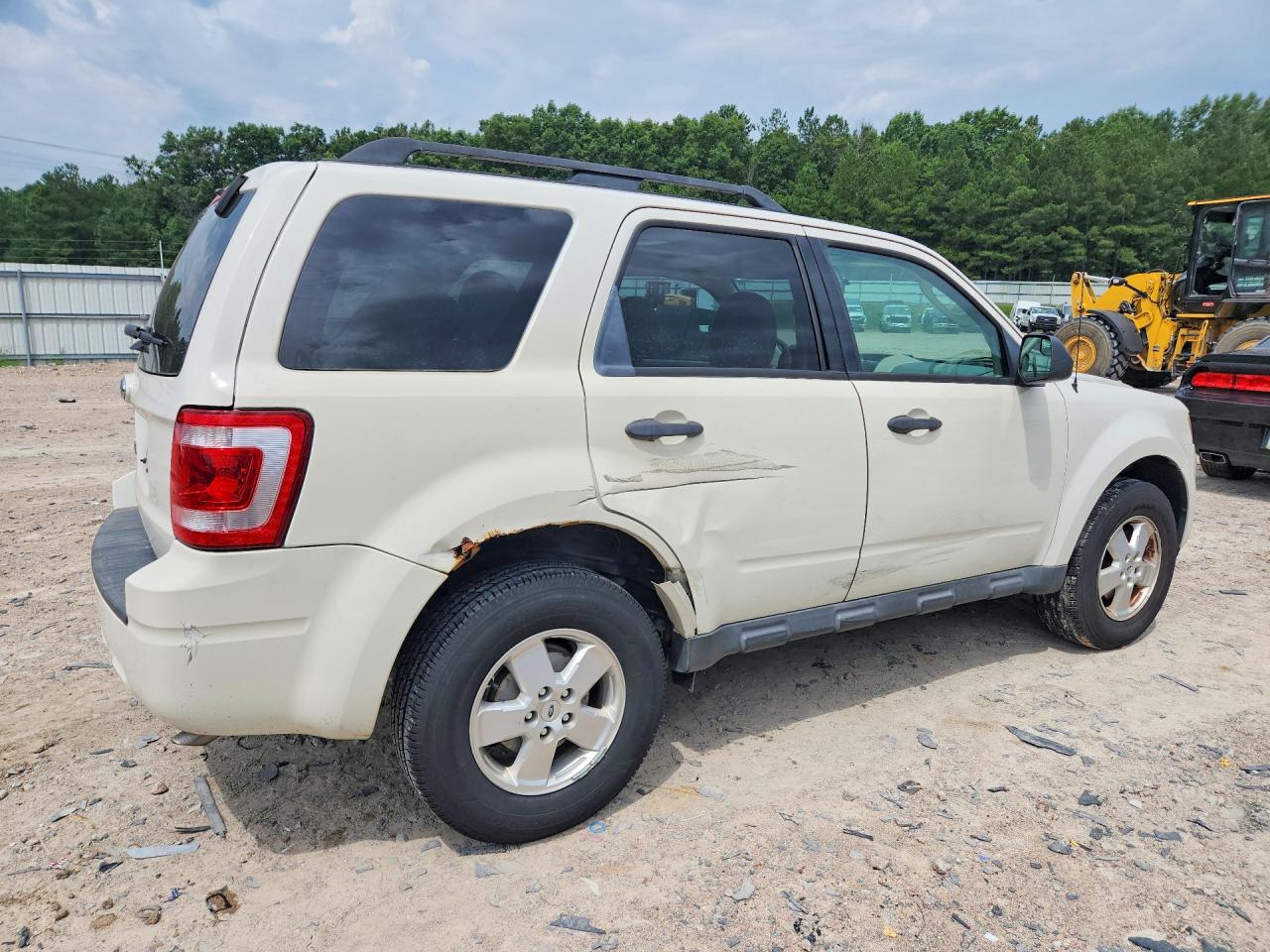 2012 Ford Escape Xlt White vin: 1FMCU0D76CKB00472