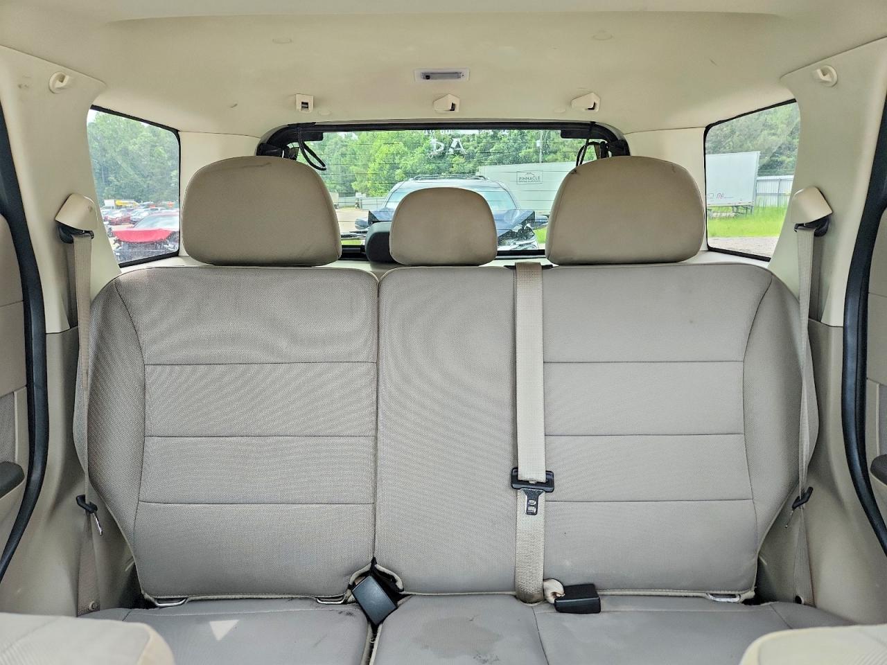 2012 Ford Escape Xlt White vin: 1FMCU0D76CKB00472