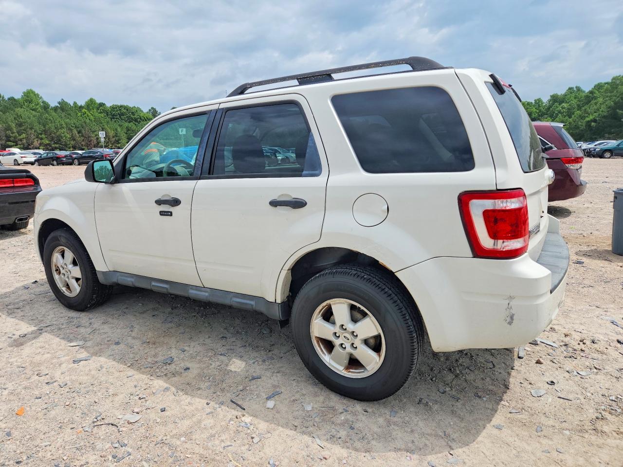 2012 Ford Escape Xlt White vin: 1FMCU0D76CKB00472