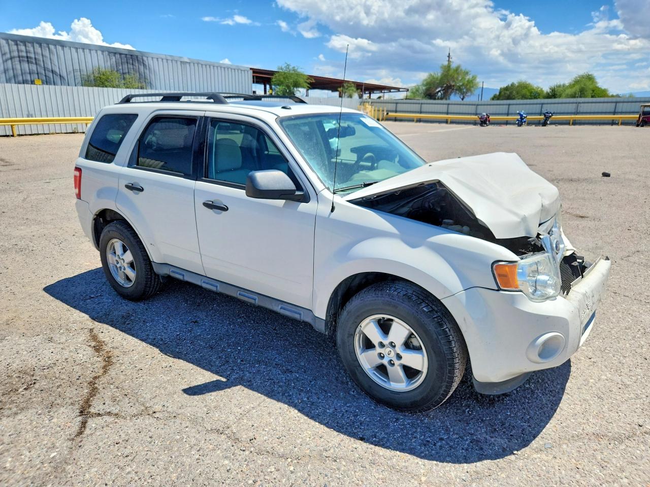 2012 Ford Escape Xlt White vin: 1FMCU0D76CKB42625