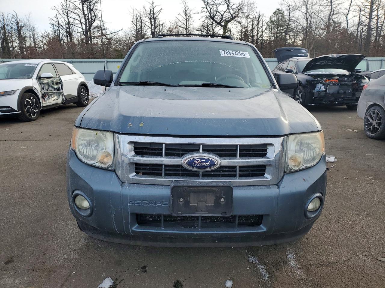 2011 Ford Escape Blue vin: 1FMCU0D77AKC64116