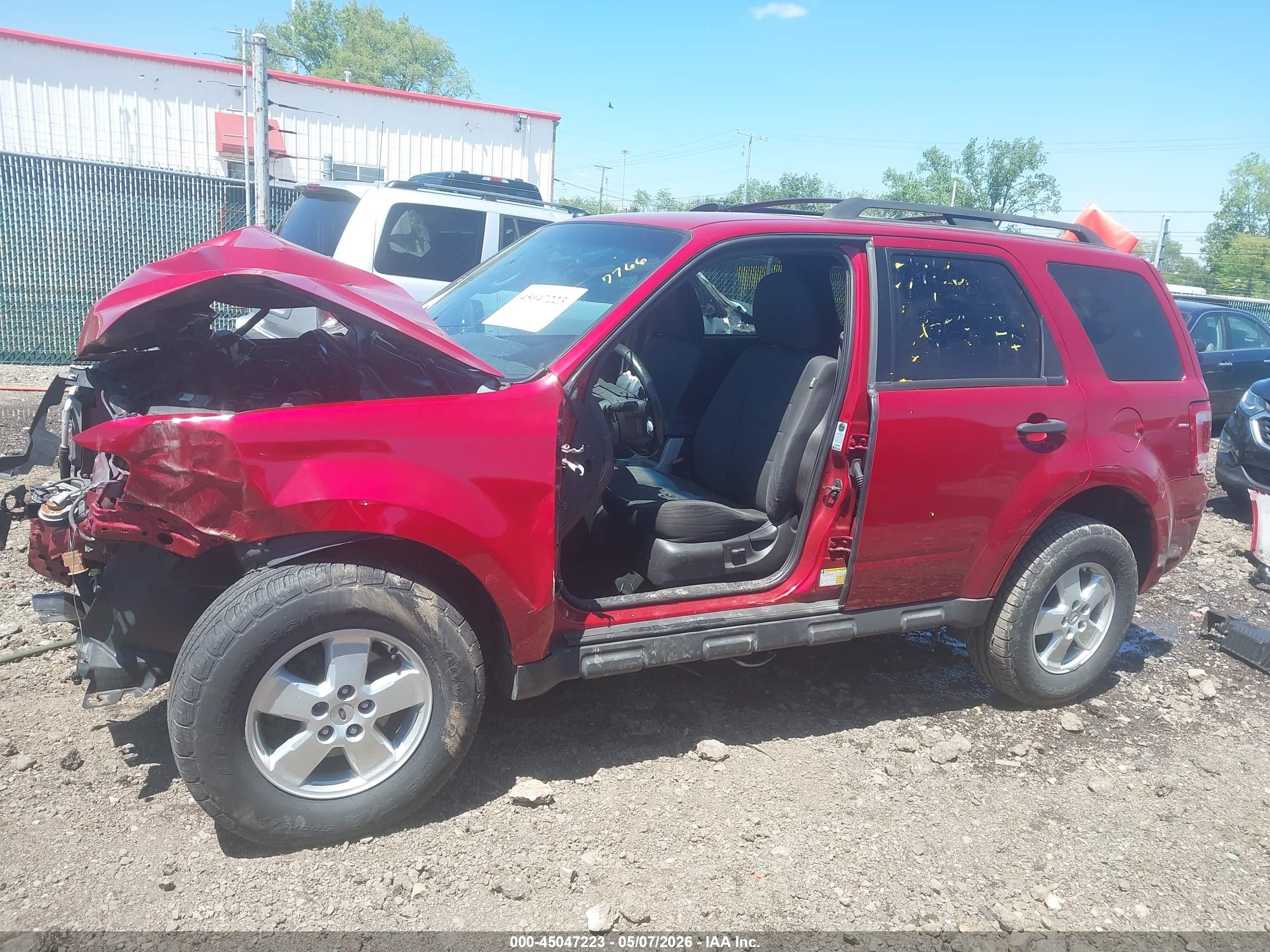 2010 Ford Escape Xlt Темно-бордовый vin: 1FMCU0D77AKC87766