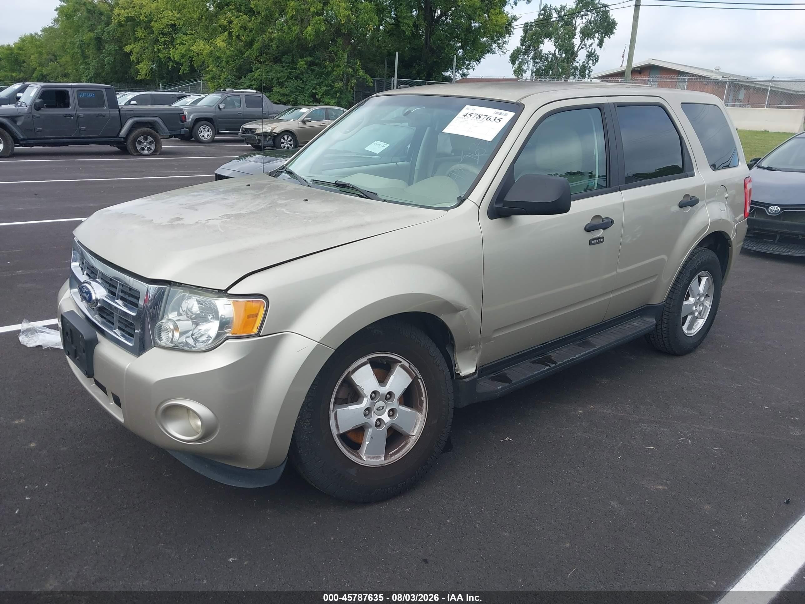 2011 Ford Escape Xlt Tan vin: 1FMCU0D77BKA82904