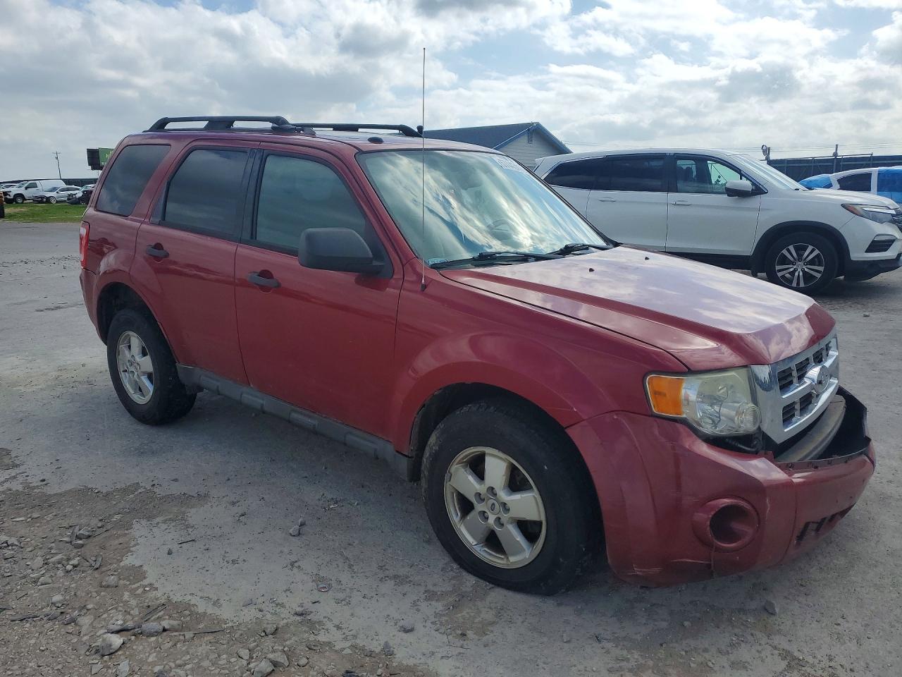 2011 Ford Escape Xlt Red vin: 1FMCU0D77BKB22253