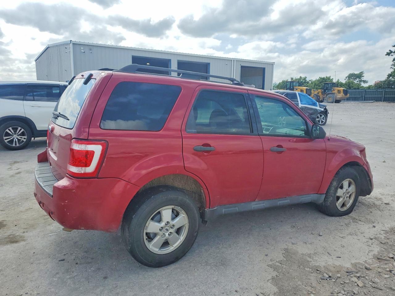 2011 Ford Escape Xlt Red vin: 1FMCU0D77BKB22253
