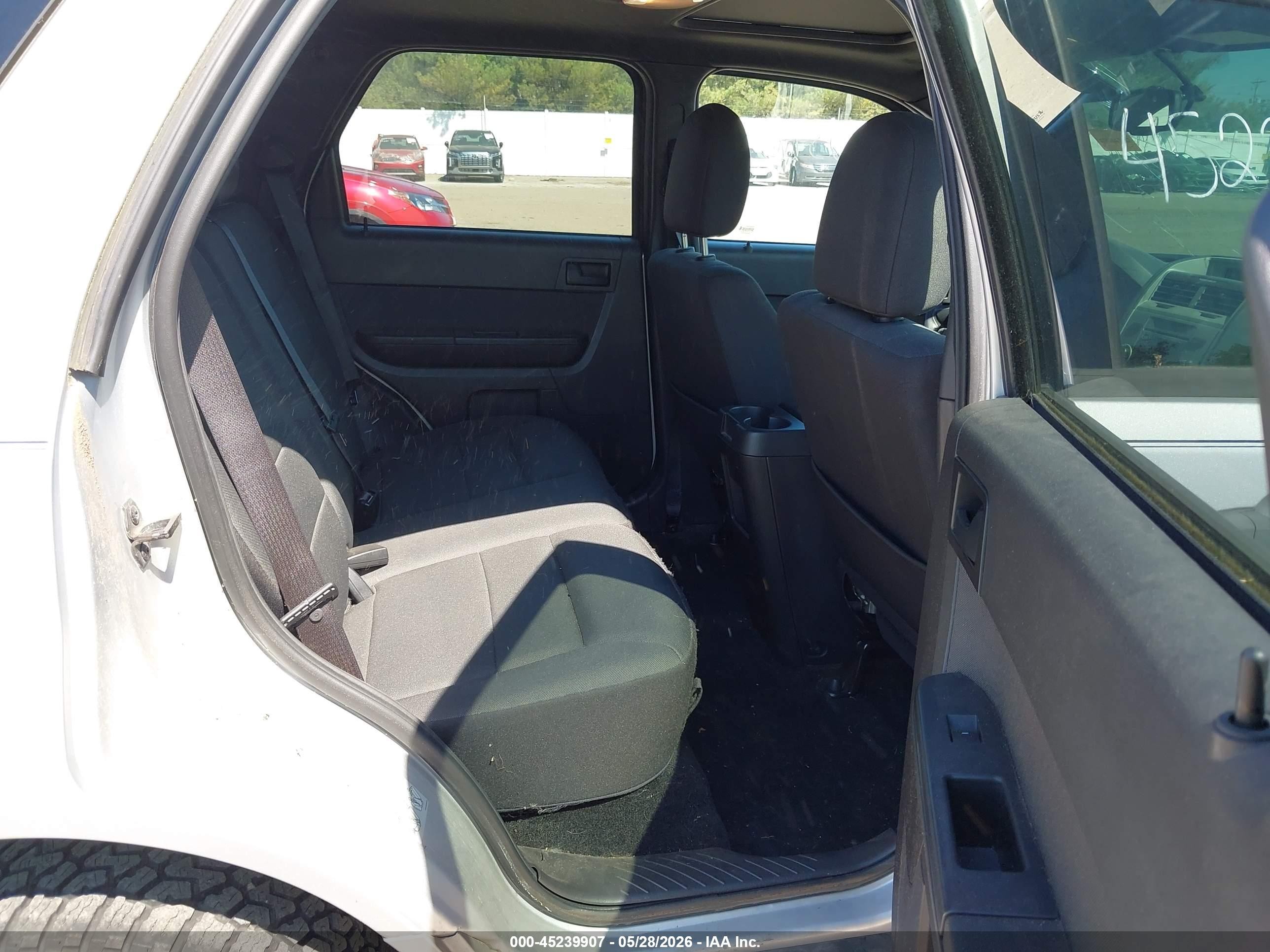 2011 Ford Escape Xlt Silver vin: 1FMCU0D77BKB23077