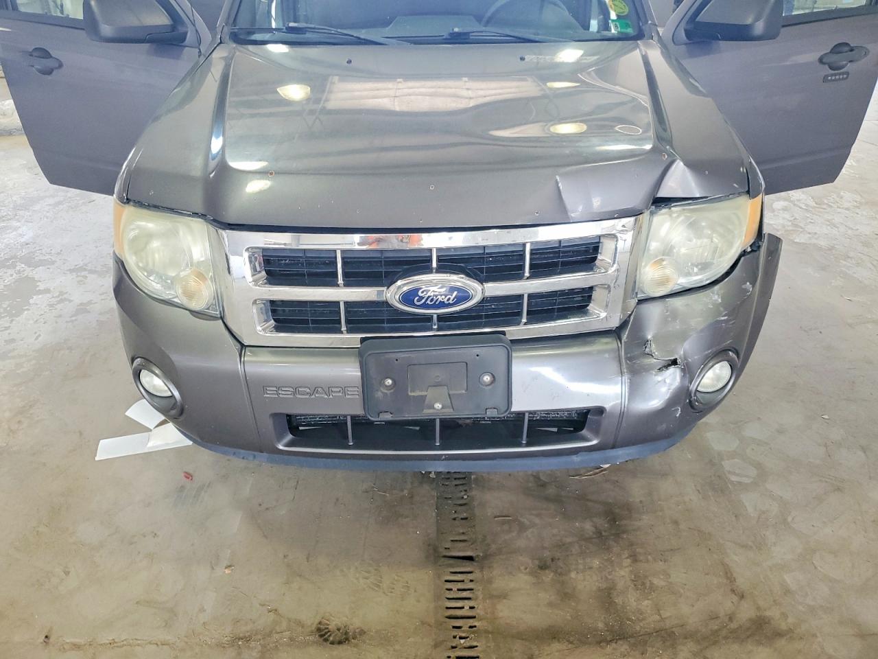 2011 Ford Escape Xlt Gray vin: 1FMCU0D77BKB57990