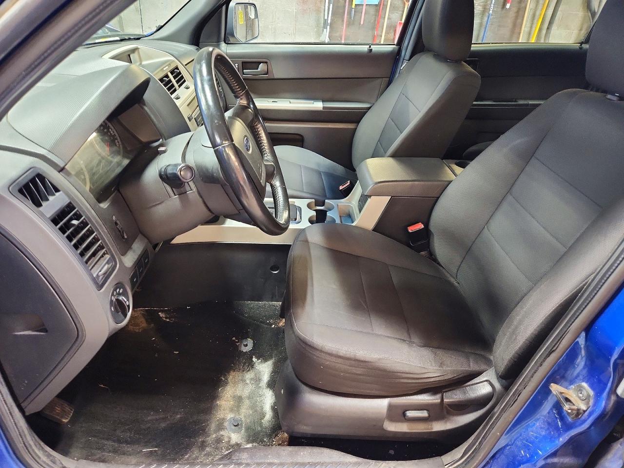 2011 Ford Escape Xlt Синий vin: 1FMCU0D77BKB71291