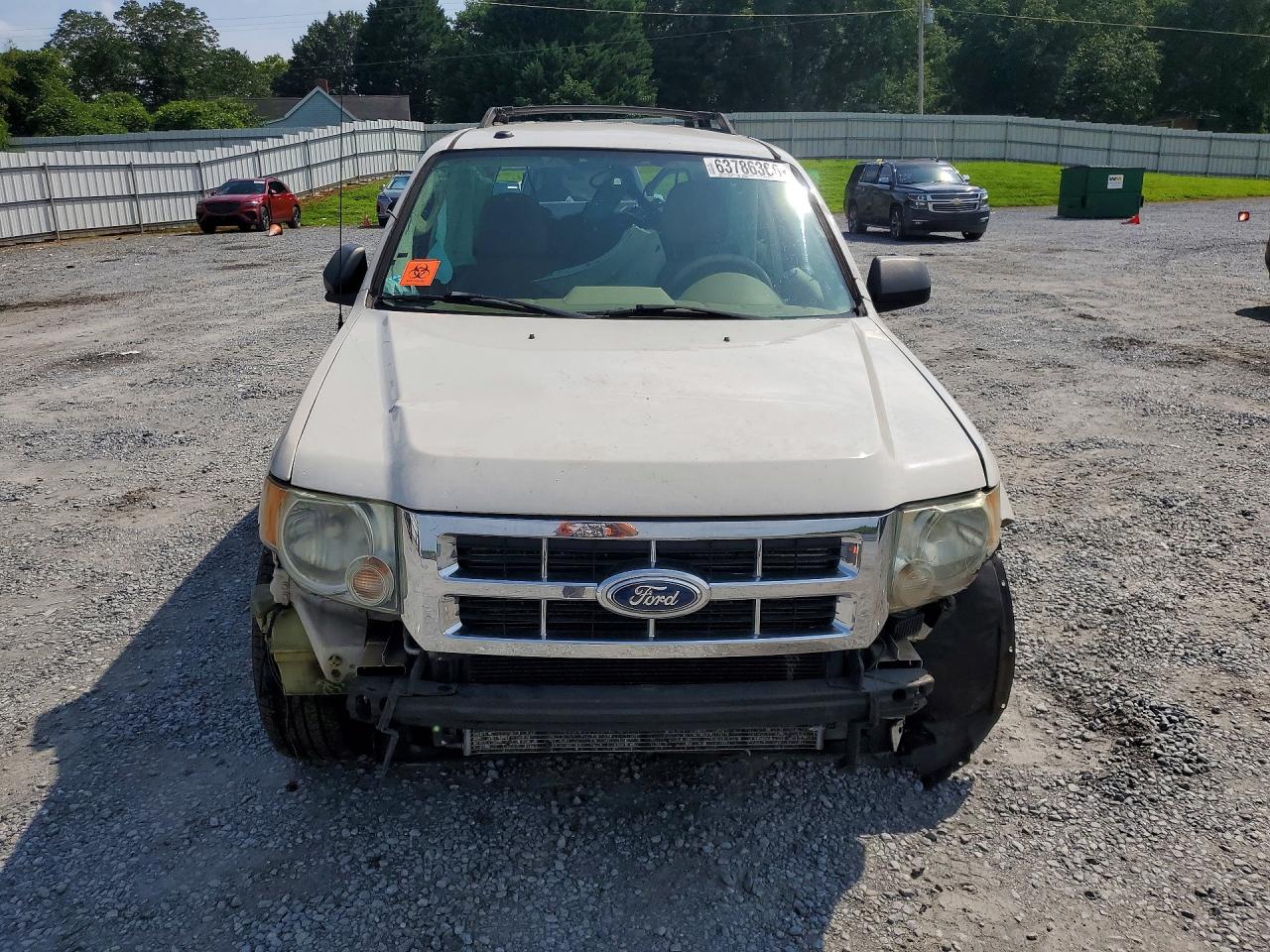 2011 Ford Escape Xlt White vin: 1FMCU0D77BKB79357