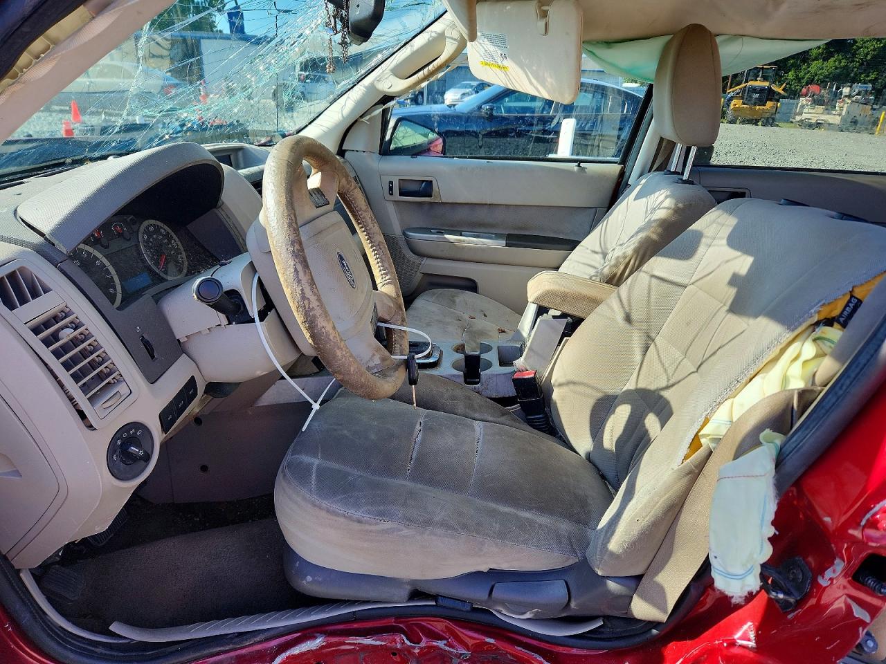 2011 Ford Escape Xlt Red vin: 1FMCU0D77BKB88687