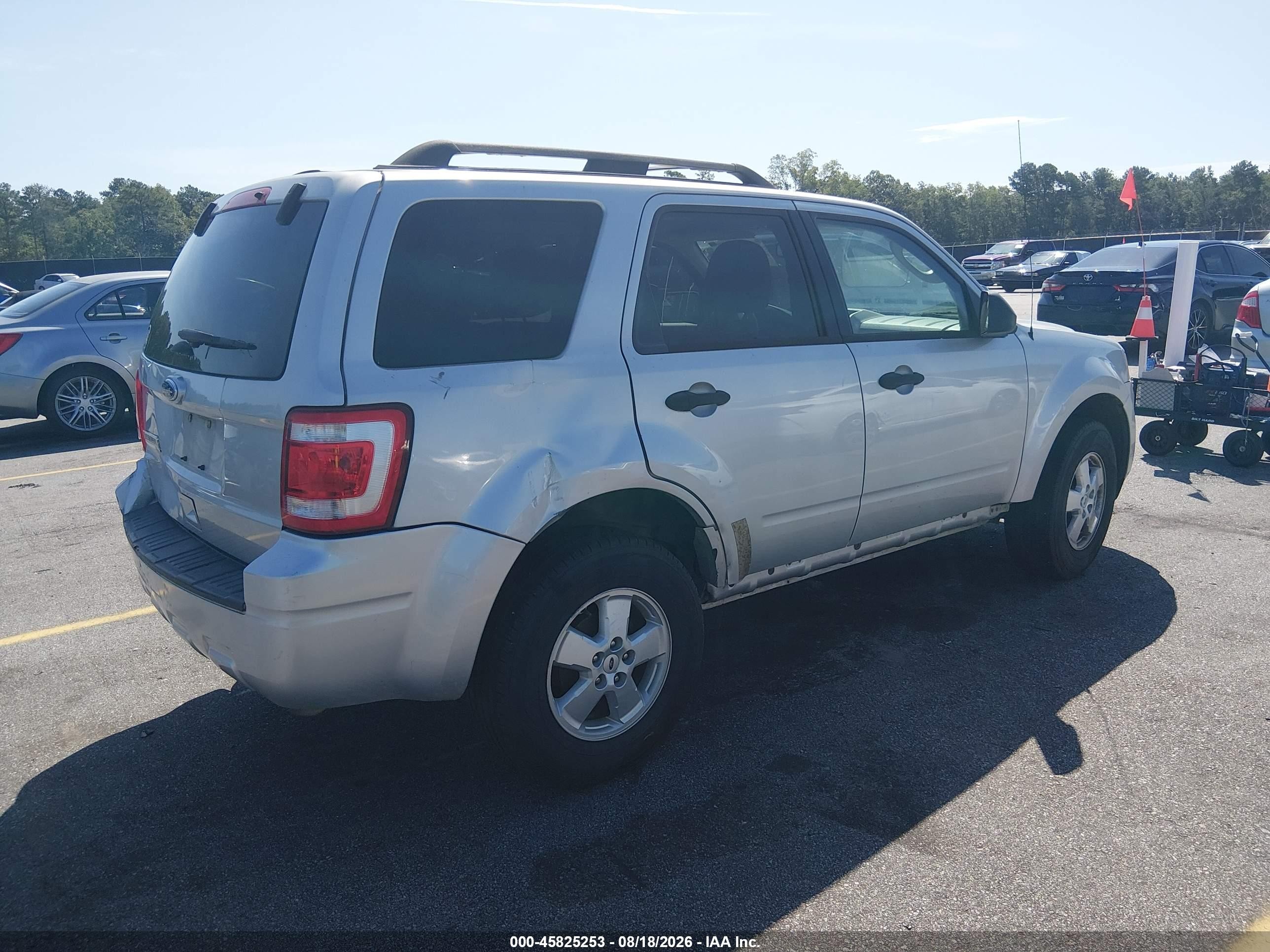 2012 Ford Escape Xlt Серебряный vin: 1FMCU0D77CKA03930