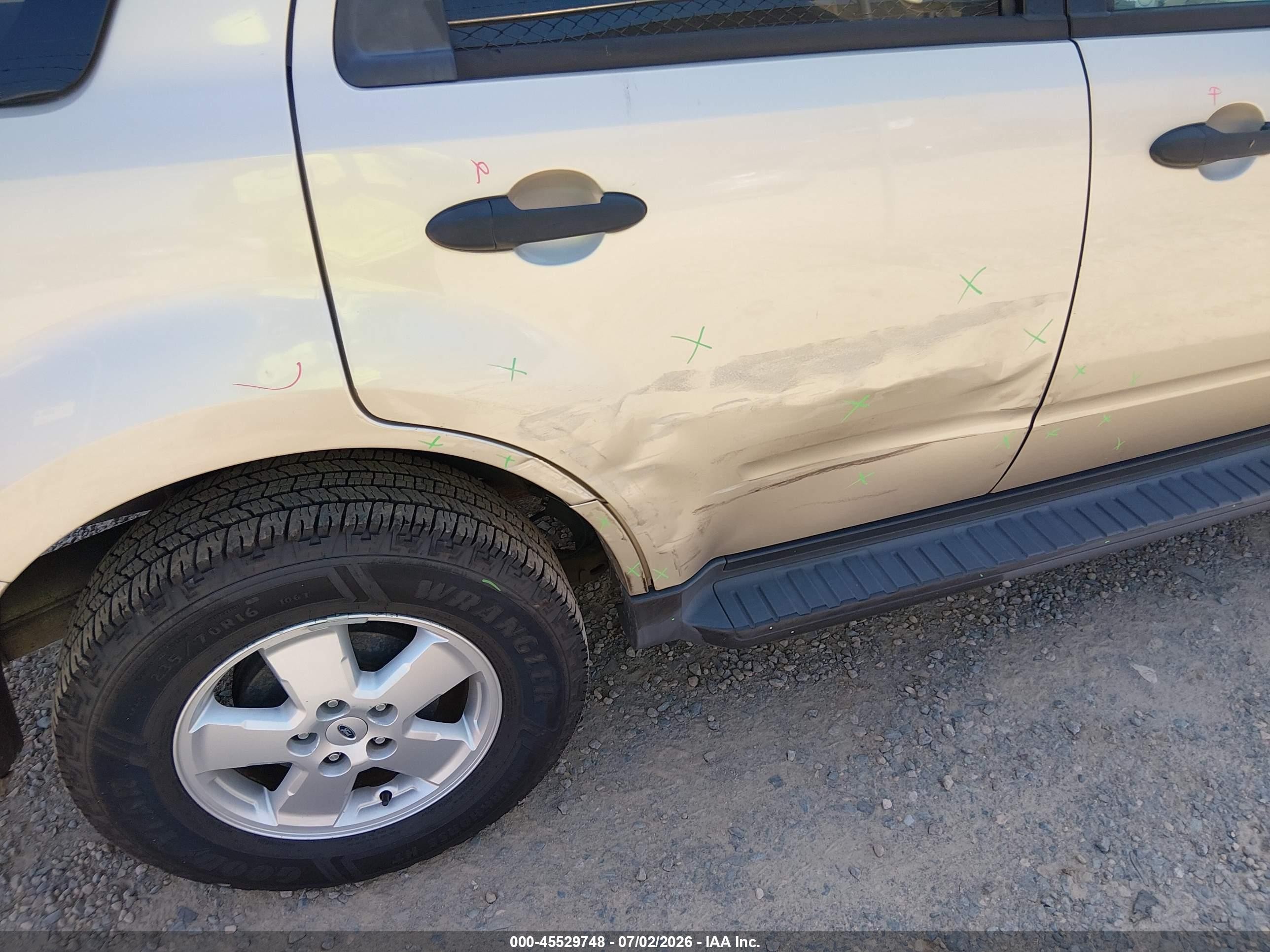 2012 Ford Escape Xlt Beige vin: 1FMCU0D77CKC60263