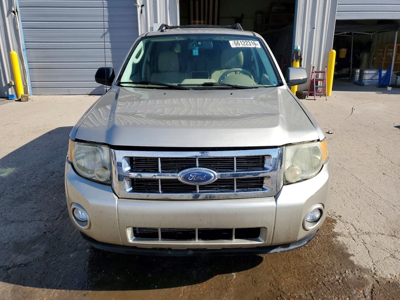 2010 Ford Escape Xlt Tan vin: 1FMCU0D78AKA44547