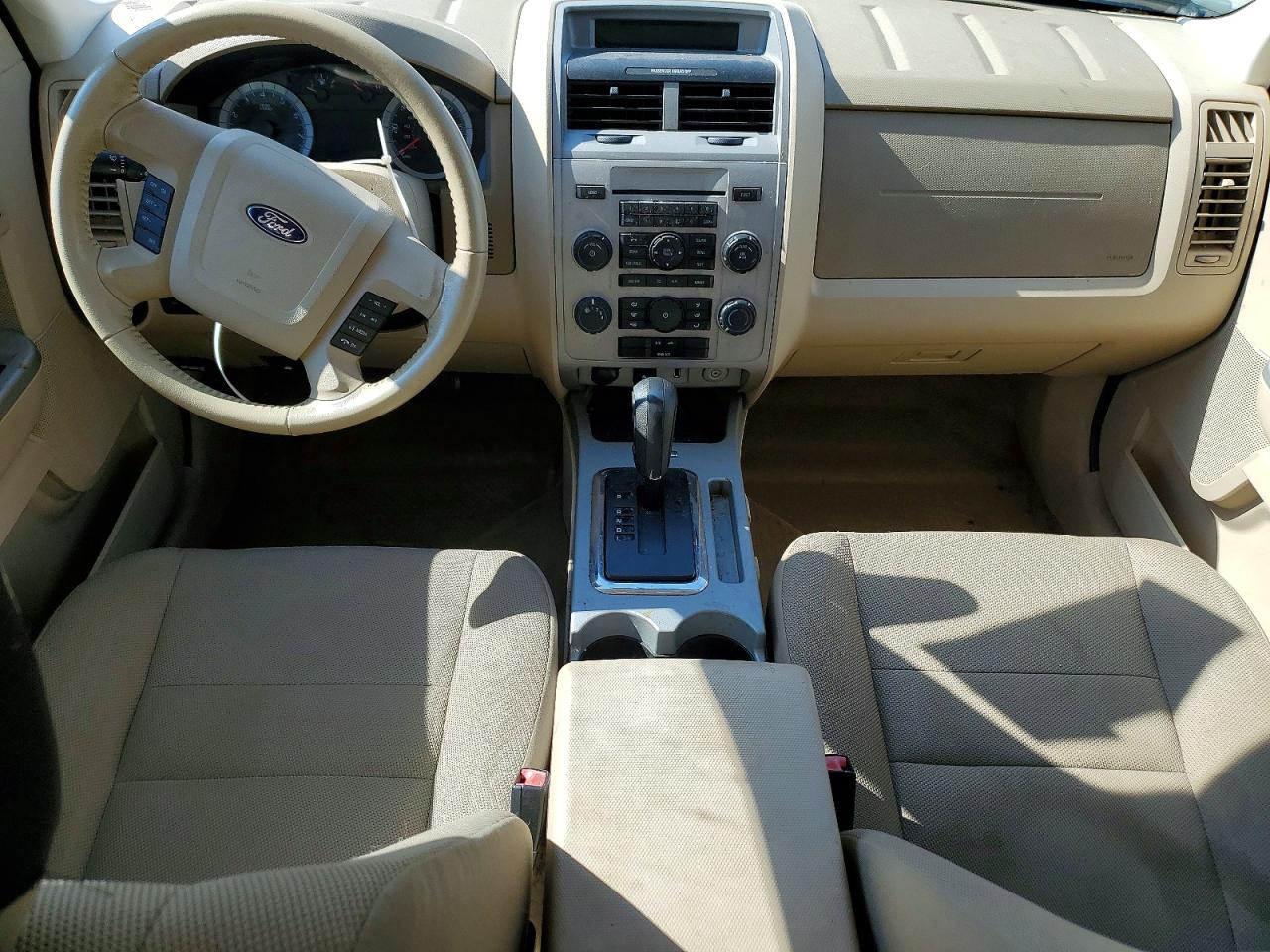 2010 Ford Escape Xlt Tan vin: 1FMCU0D78AKA44547
