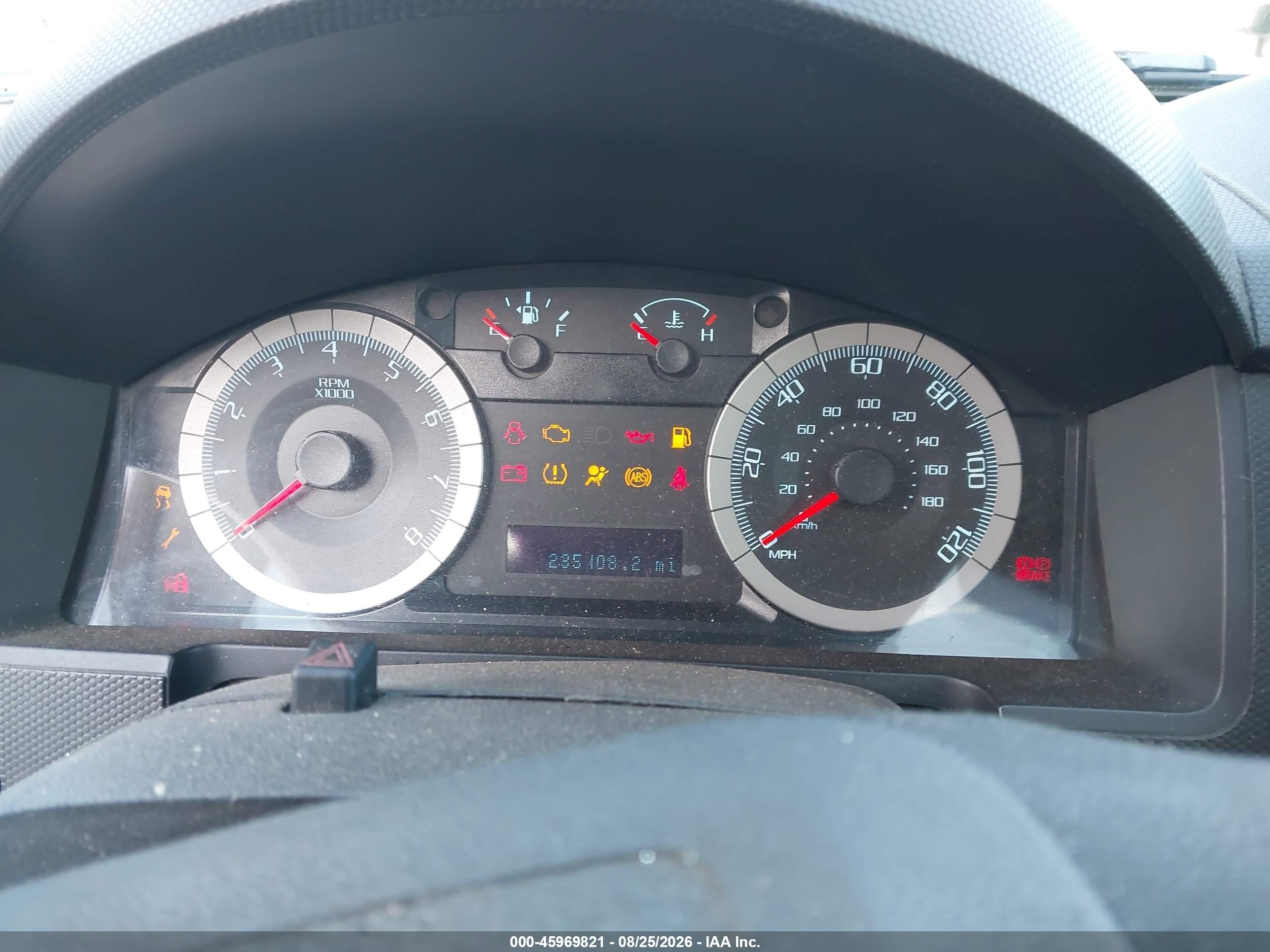 2010 Ford Escape Xlt Серебряный vin: 1FMCU0D78AKB31476