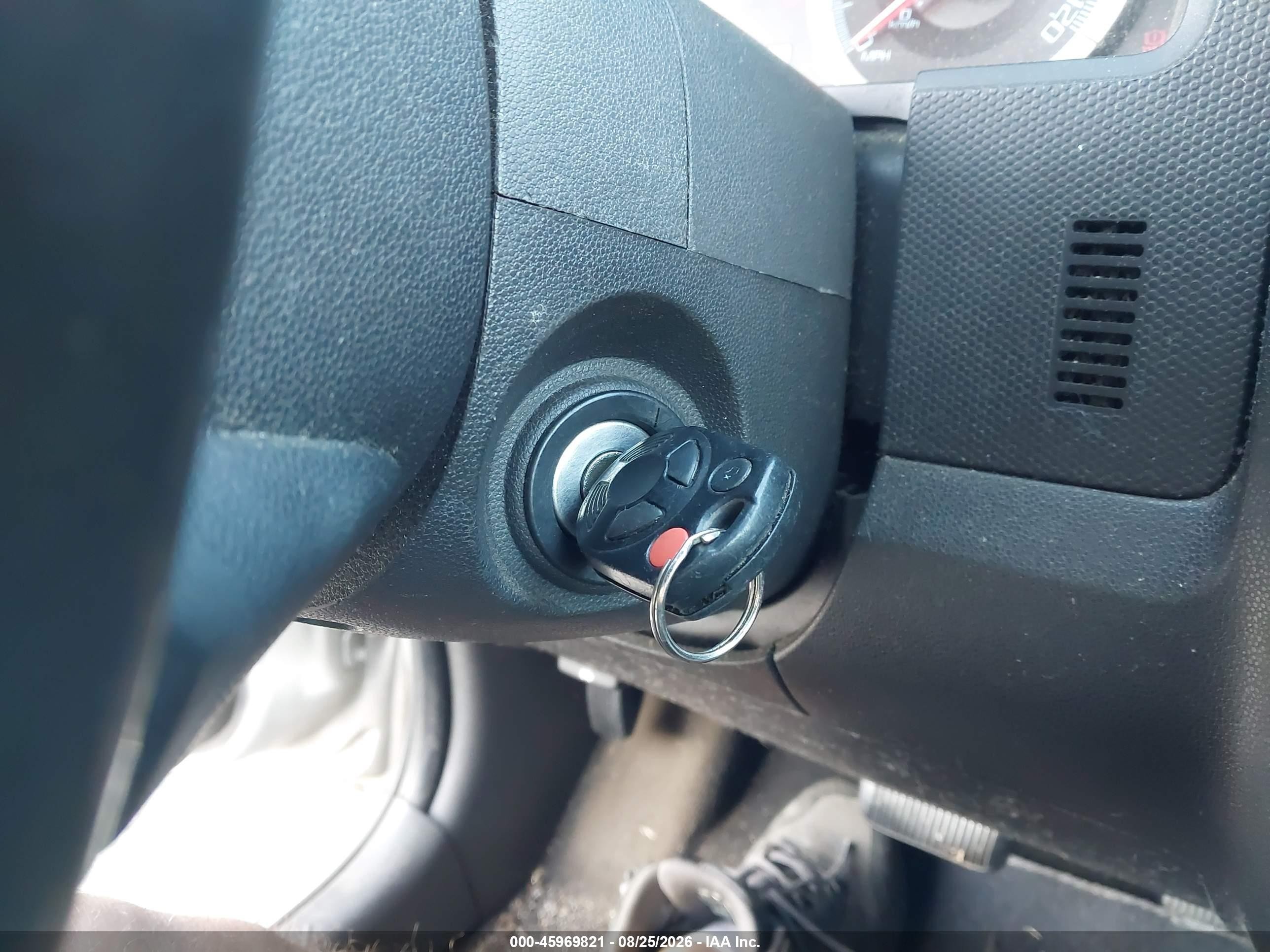 2010 Ford Escape Xlt Серебряный vin: 1FMCU0D78AKB31476