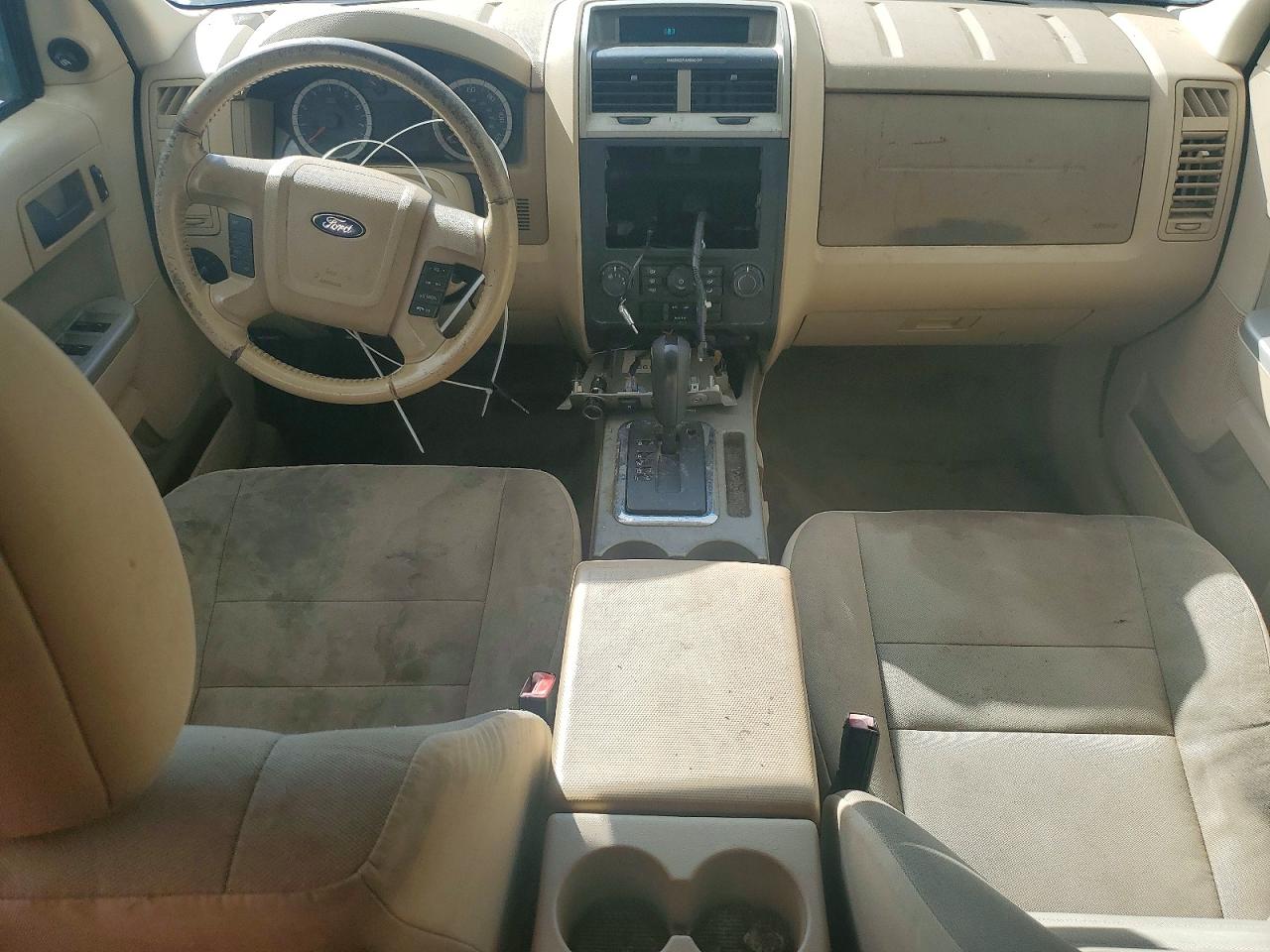 2010 Ford Escape Xlt Кремовый vin: 1FMCU0D78AKC15863