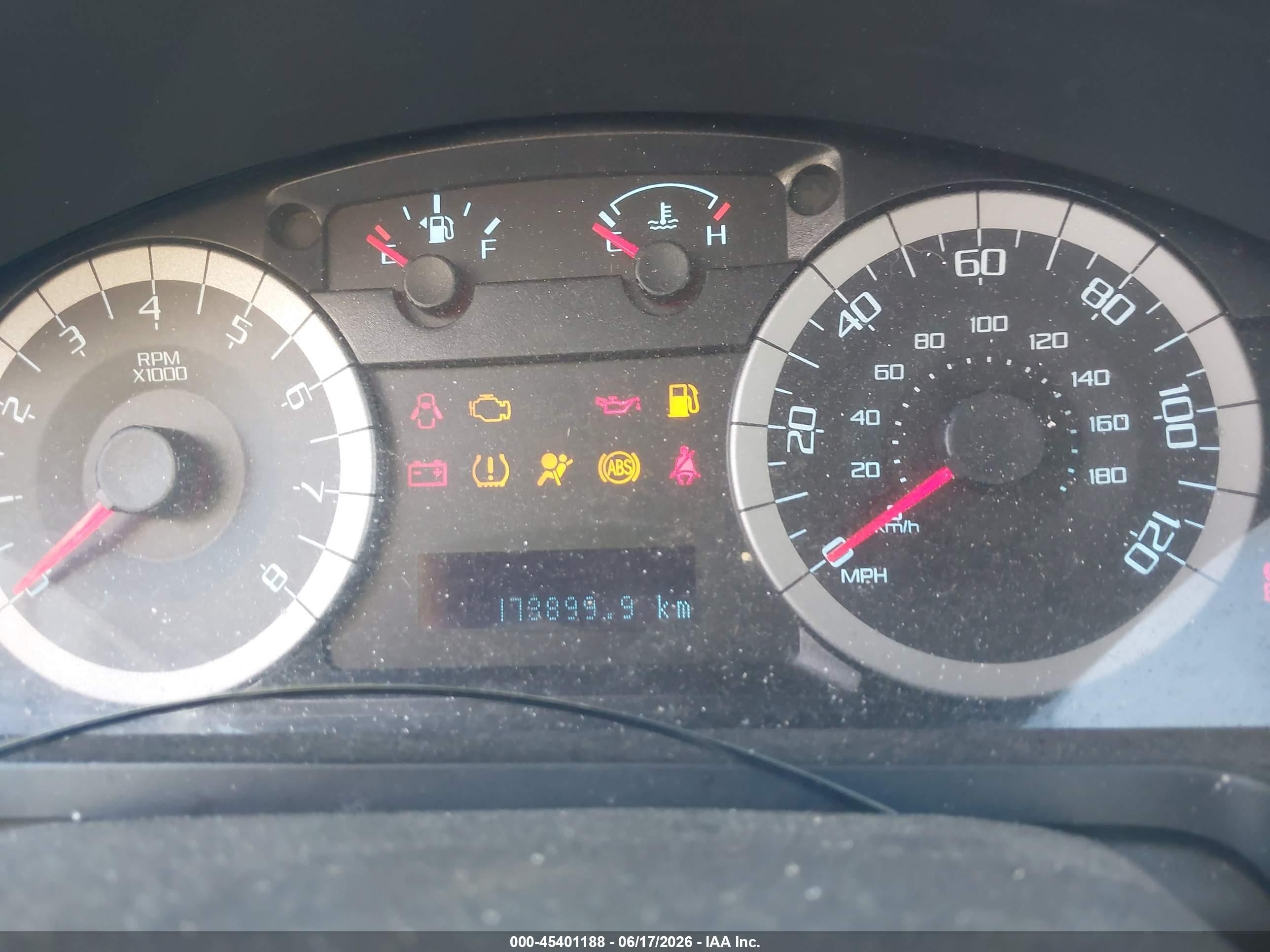 2010 Ford Escape Xlt Silver vin: 1FMCU0D78AKC57949