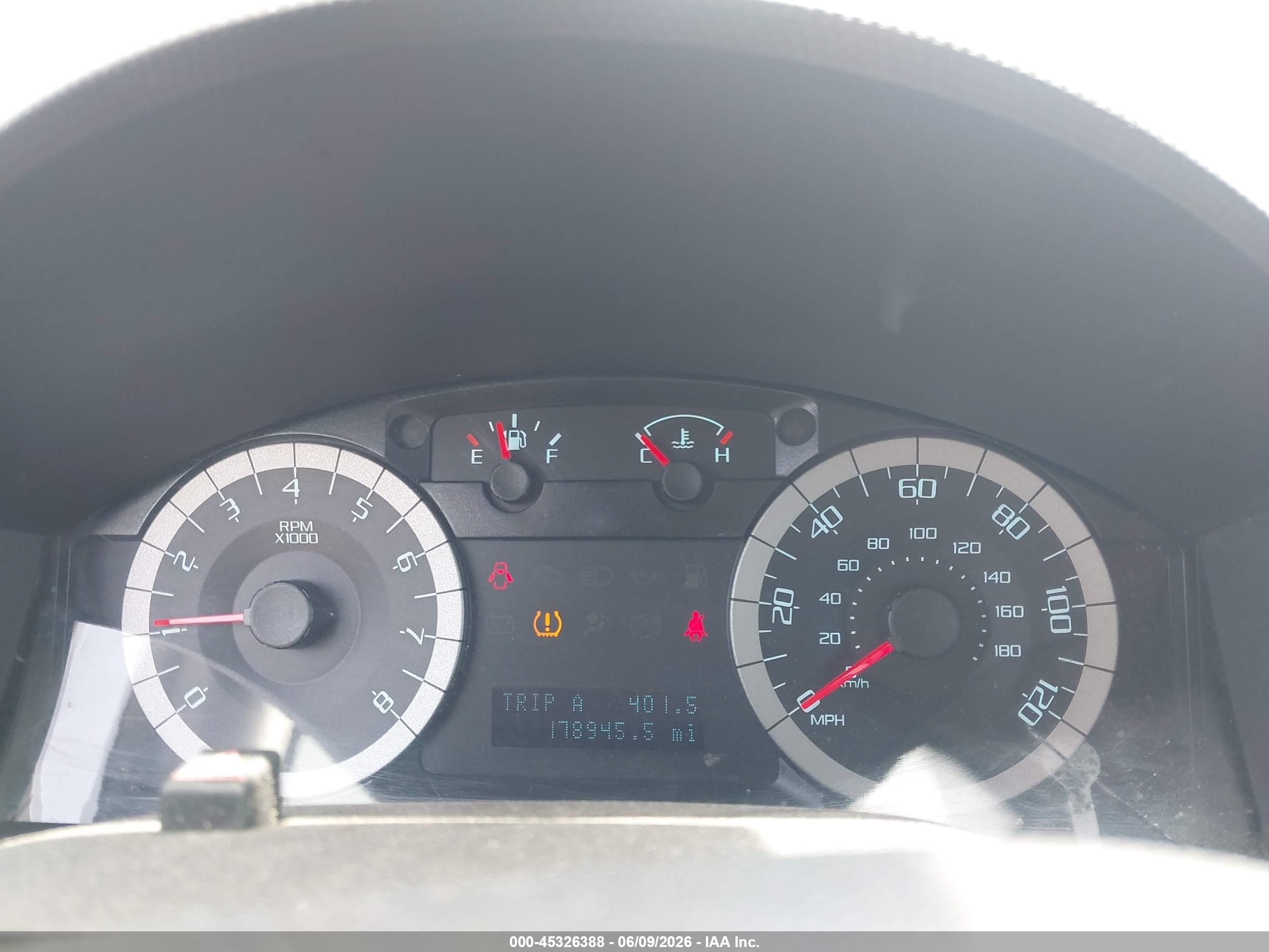 2010 Ford Escape Xlt Silver vin: 1FMCU0D78AKC67039