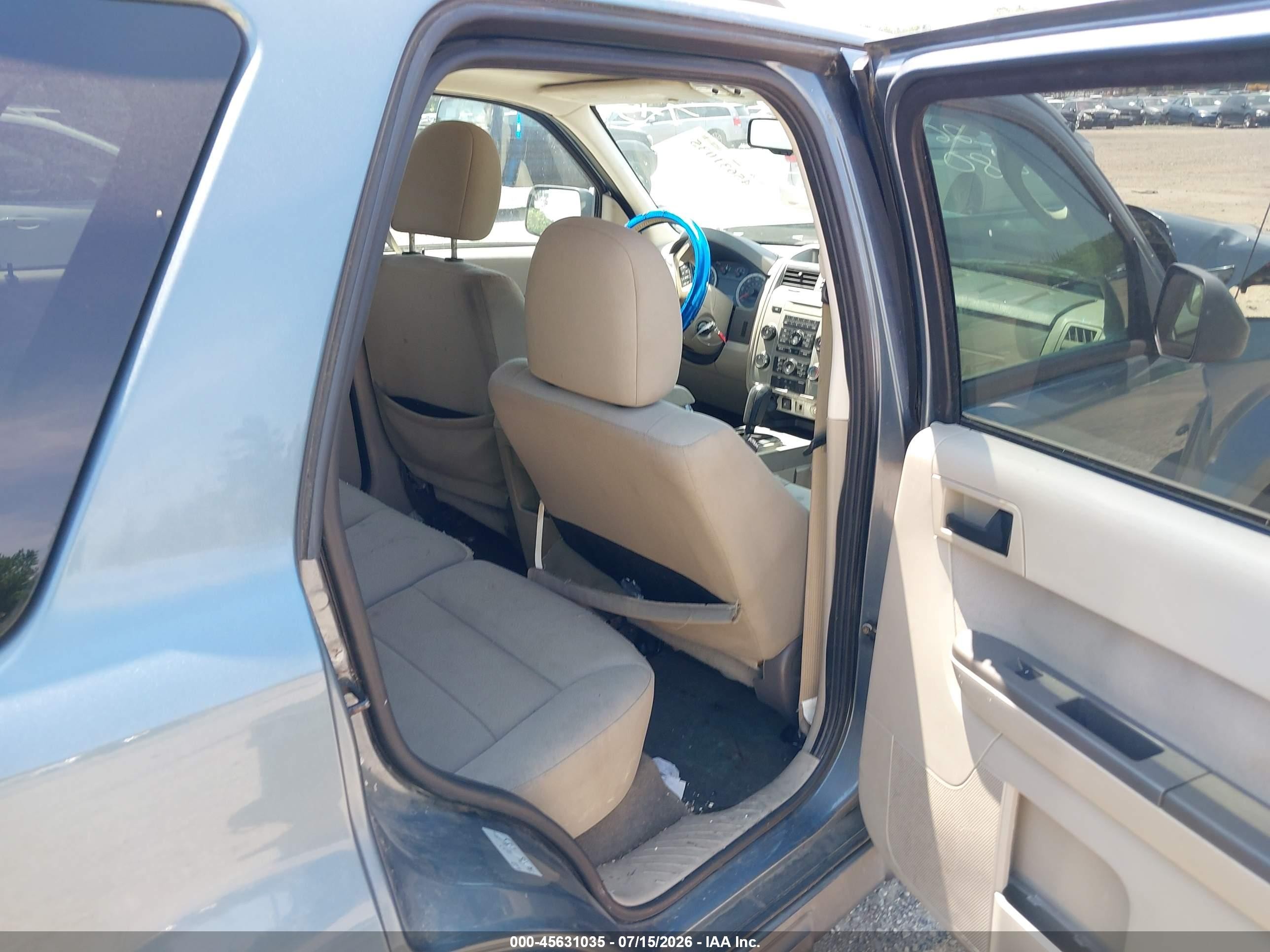 2010 Ford Escape Xlt Синий vin: 1FMCU0D78AKC82124