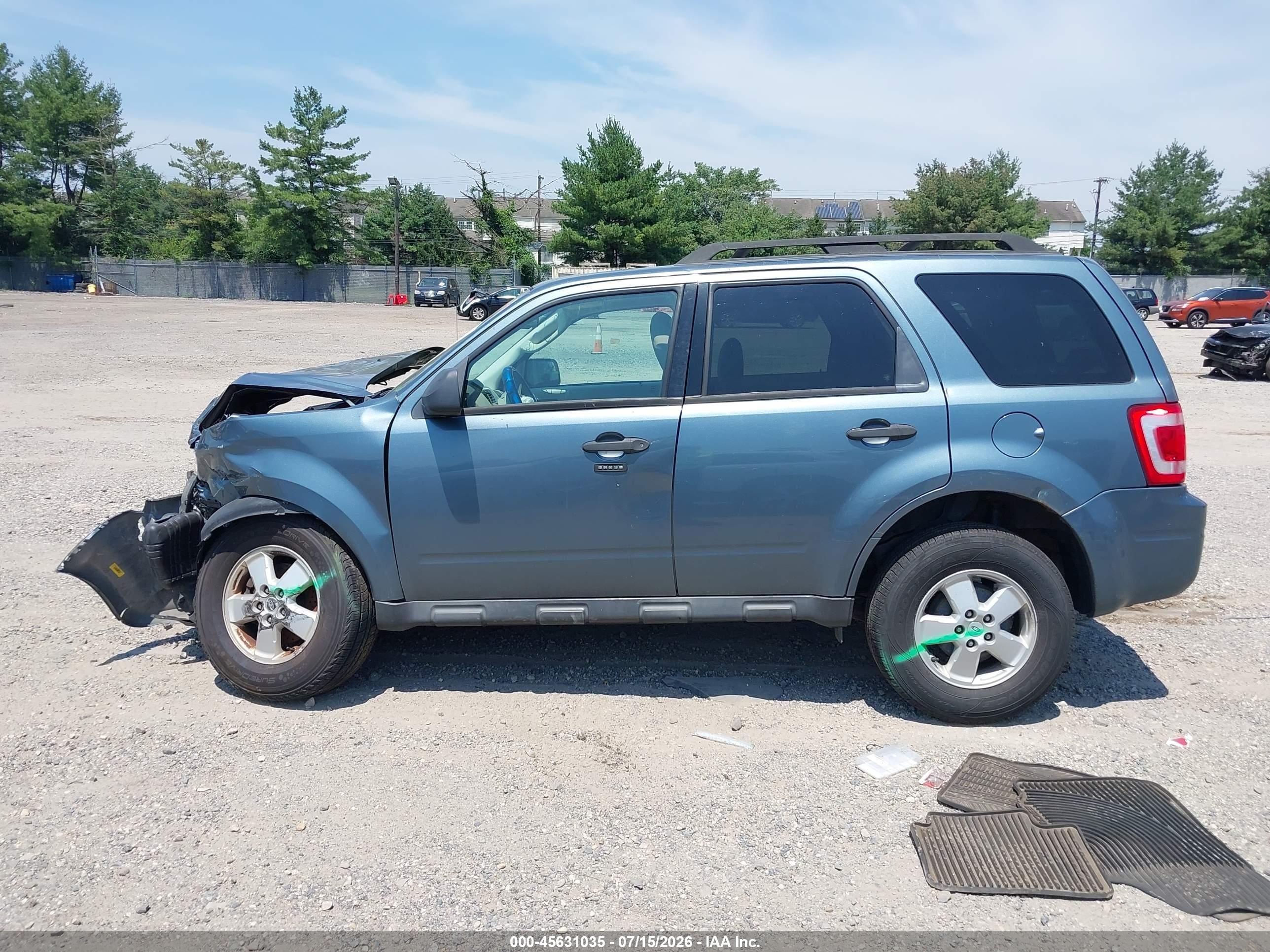 2010 Ford Escape Xlt Синий vin: 1FMCU0D78AKC82124