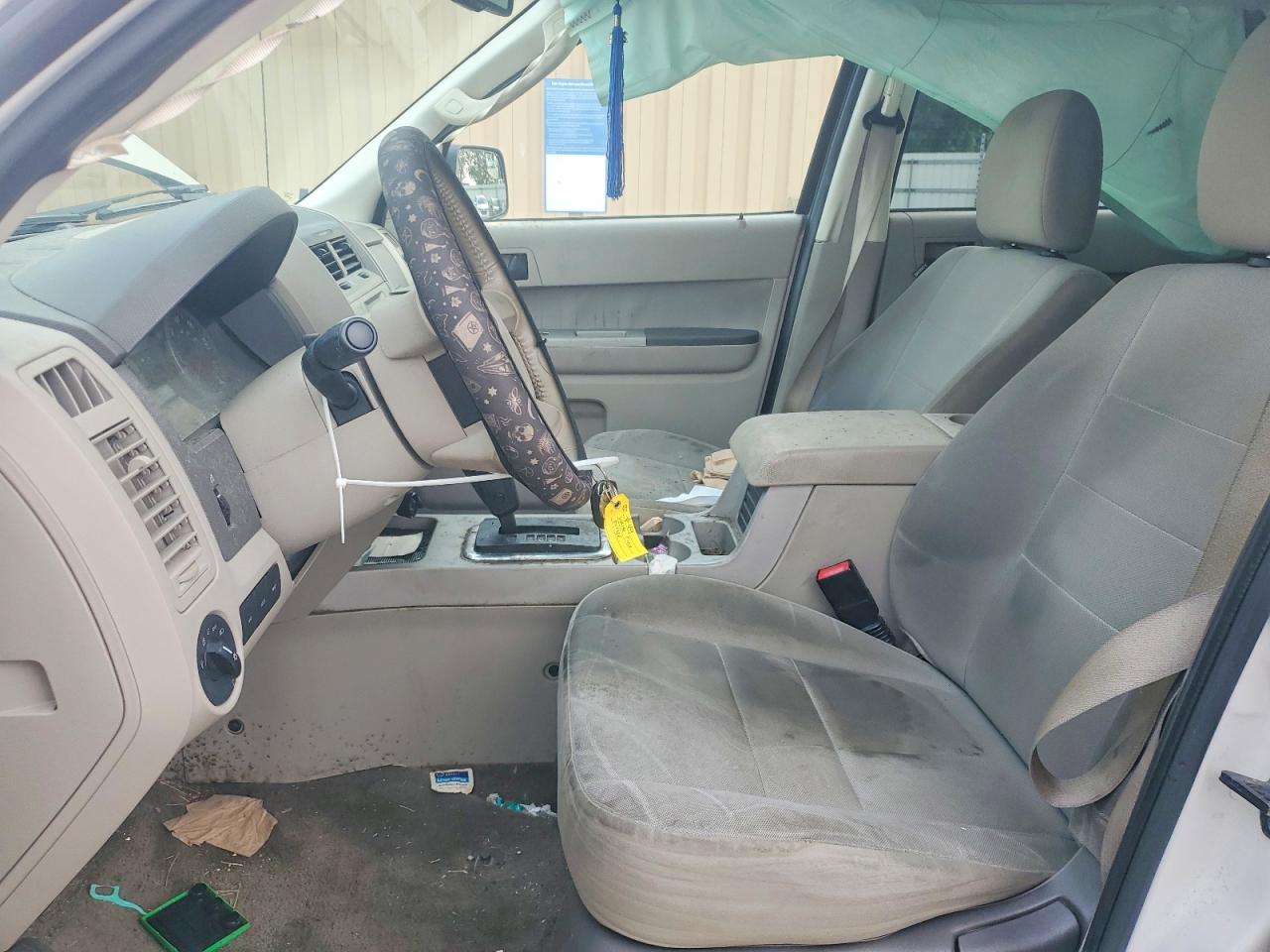 2011 Ford Escape Xlt White vin: 1FMCU0D78BKA06320