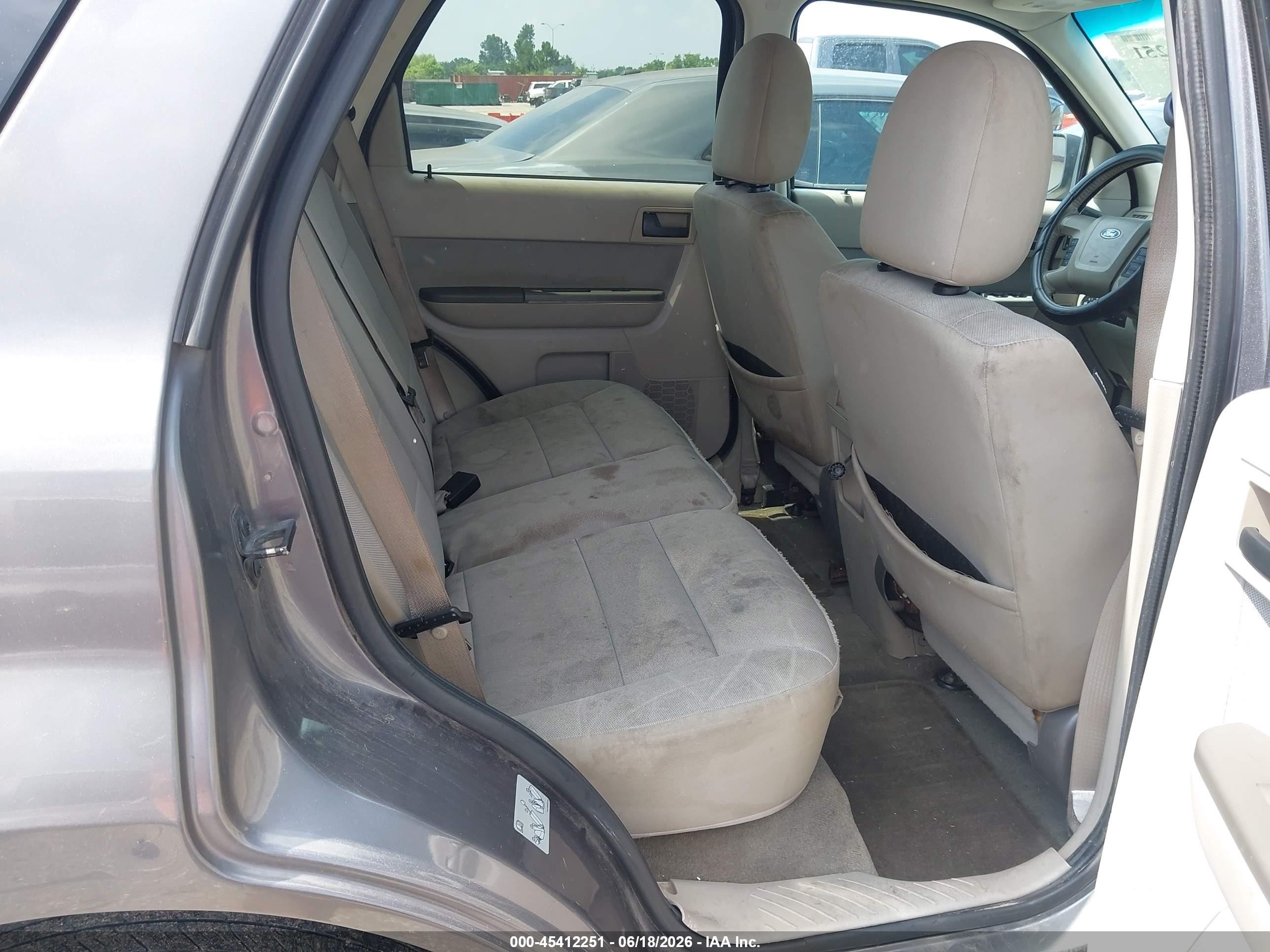 2011 Ford Escape Xlt Gray vin: 1FMCU0D78BKA27152
