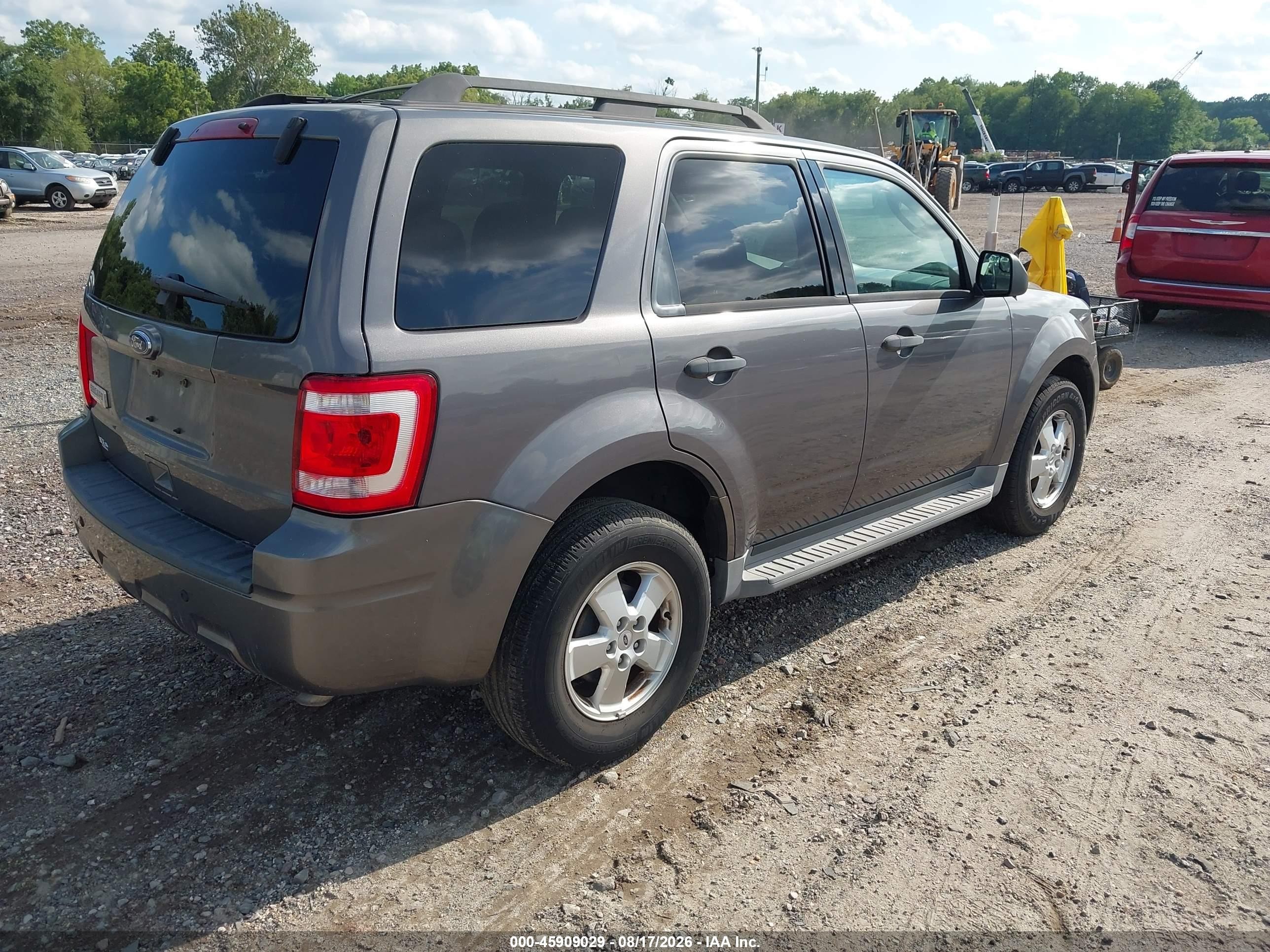 2011 Ford Escape Xlt Gray vin: 1FMCU0D78BKA65772