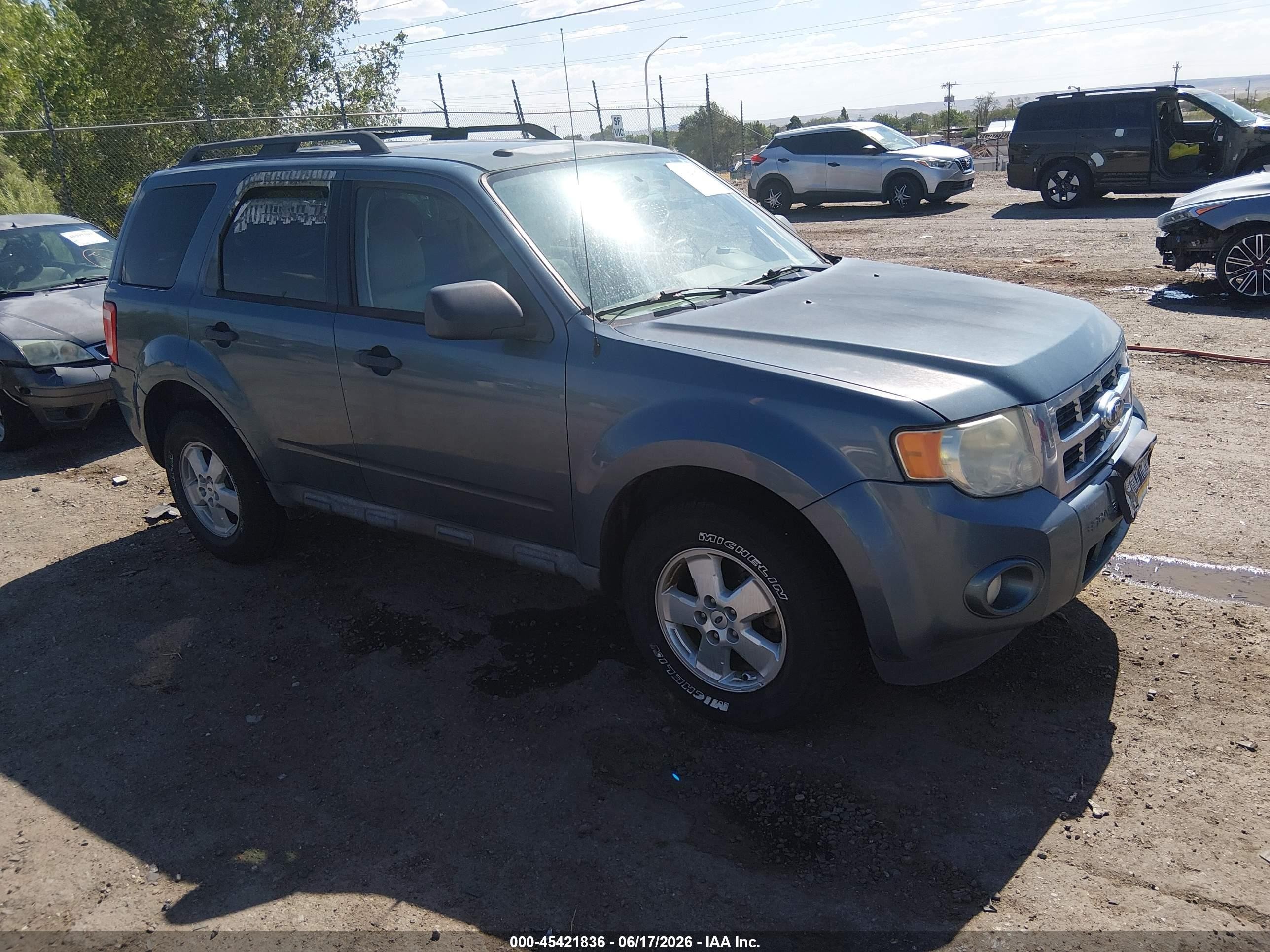 2011 Ford Escape Xlt Teal vin: 1FMCU0D78BKB24755
