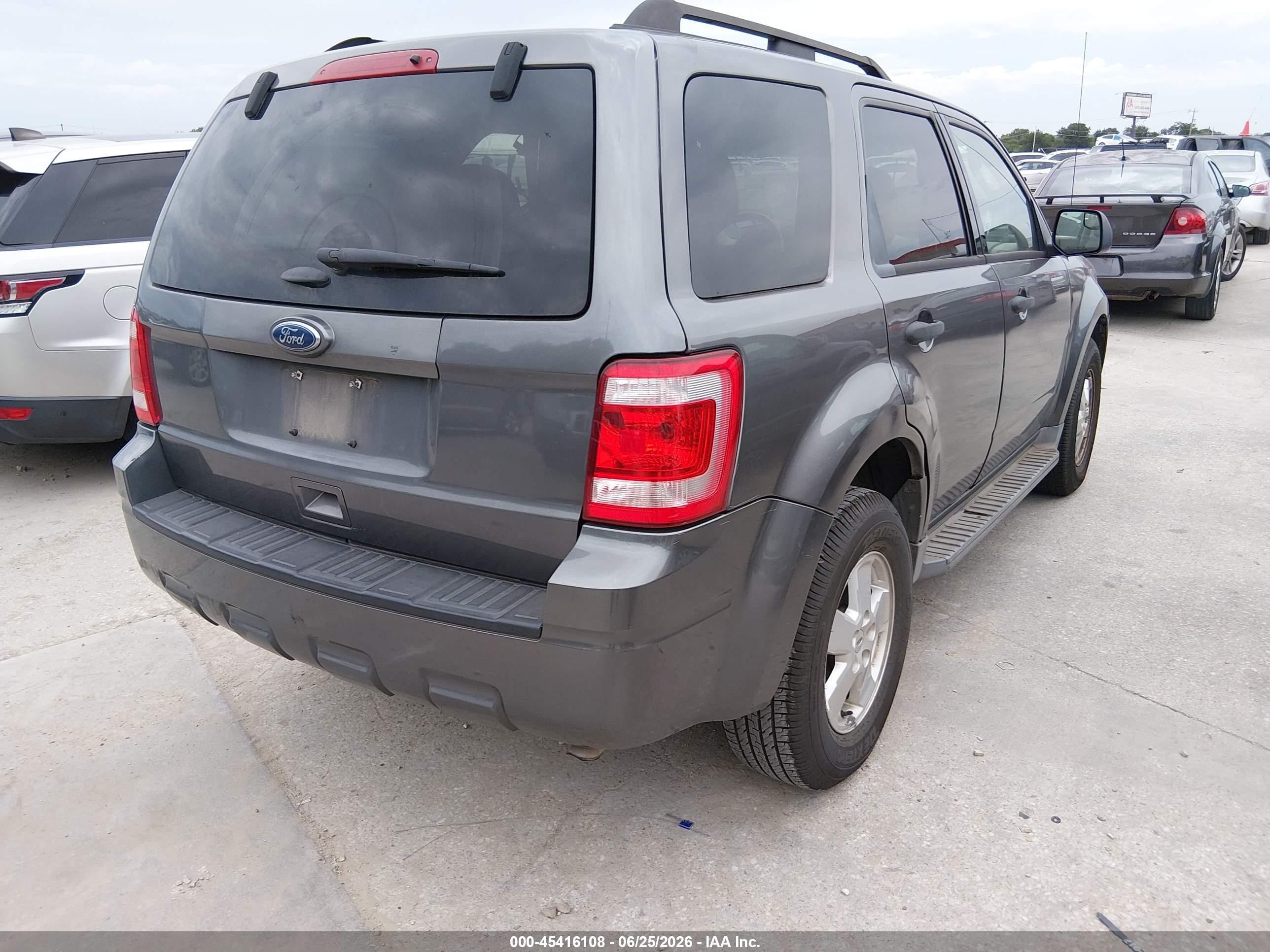2011 Ford Escape Xlt Зеленый vin: 1FMCU0D78BKB34881