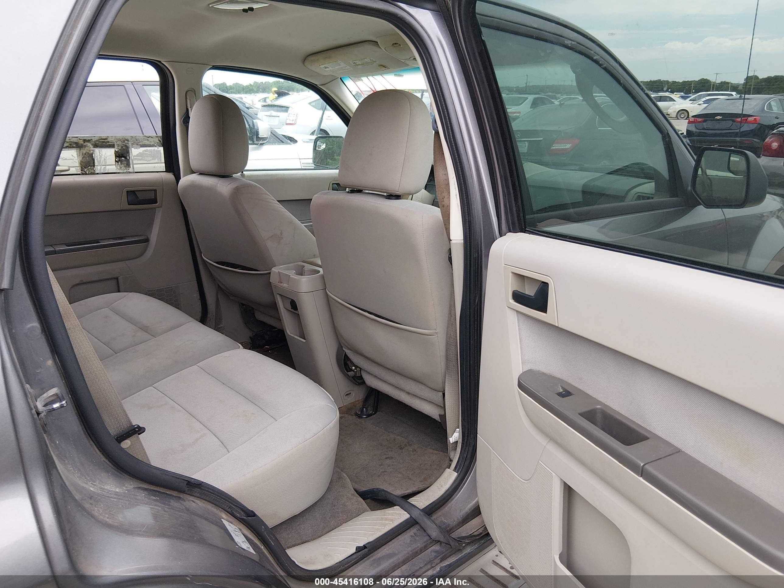 2011 Ford Escape Xlt Зеленый vin: 1FMCU0D78BKB34881