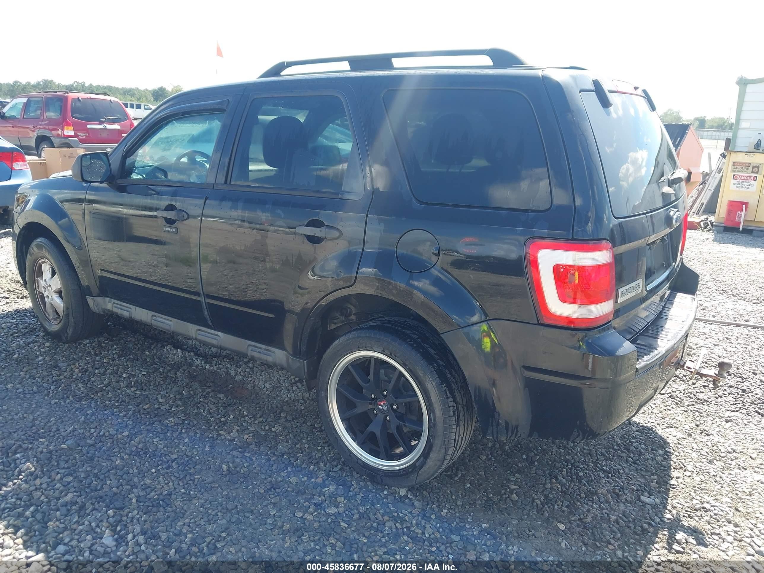 2011 Ford Escape Xlt Black vin: 1FMCU0D78BKB74992