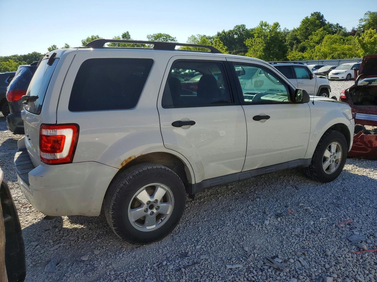 2011 Ford Escape Xlt Белый vin: 1FMCU0D78BKC22491