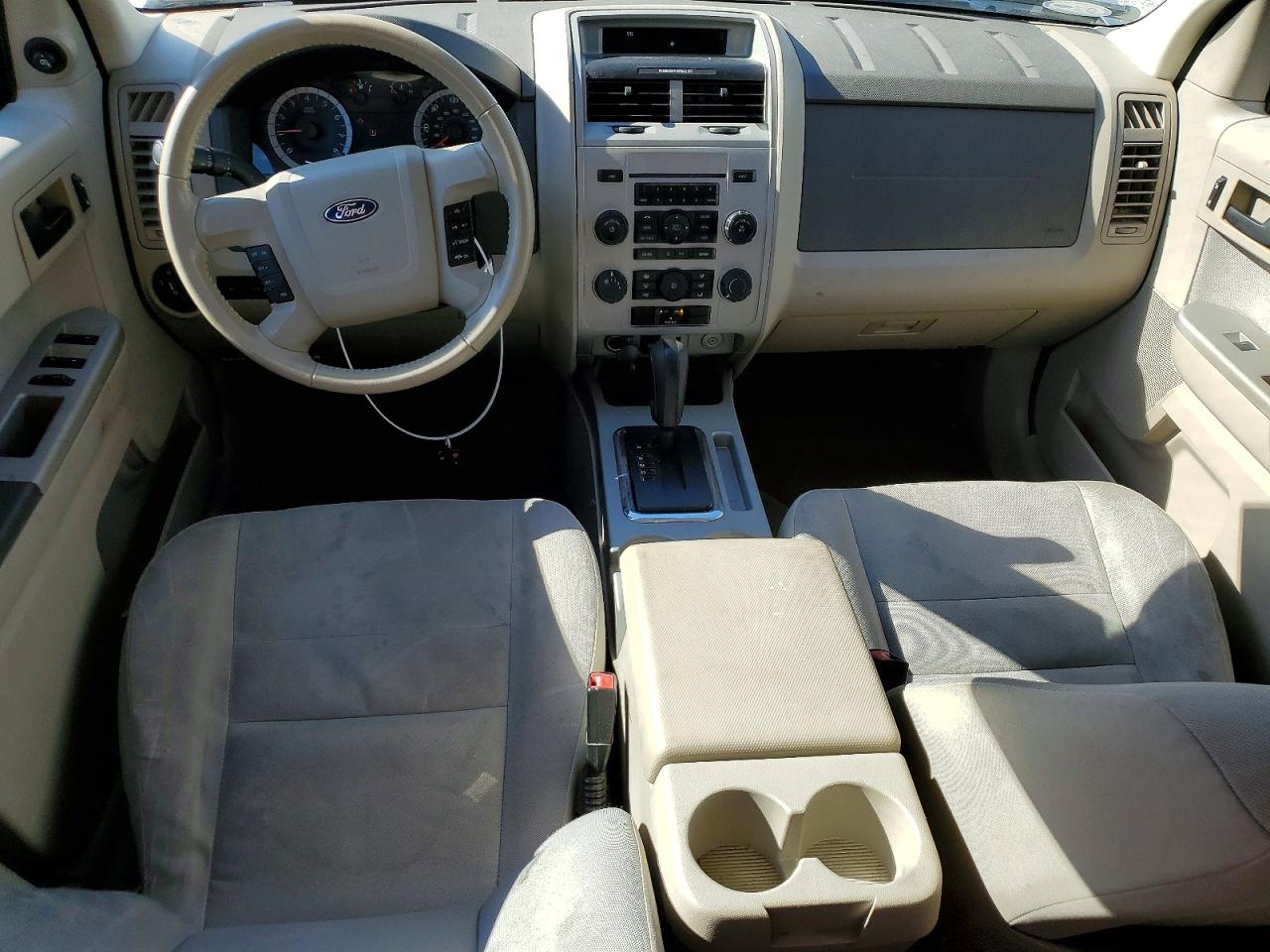 2011 Ford Escape Xlt Белый vin: 1FMCU0D78BKC22491