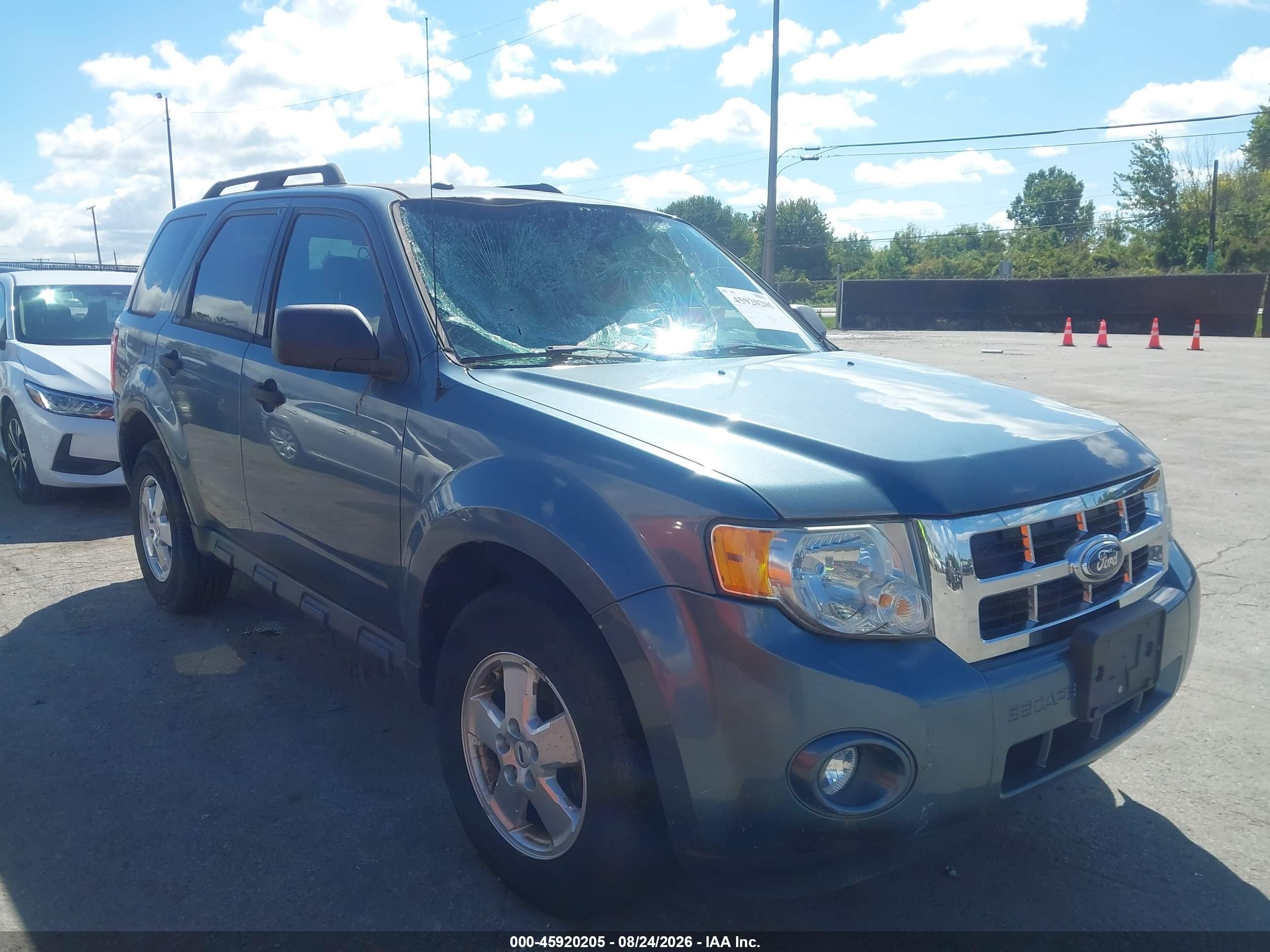 2011 Ford Escape Xlt Blue vin: 1FMCU0D78BKC40618