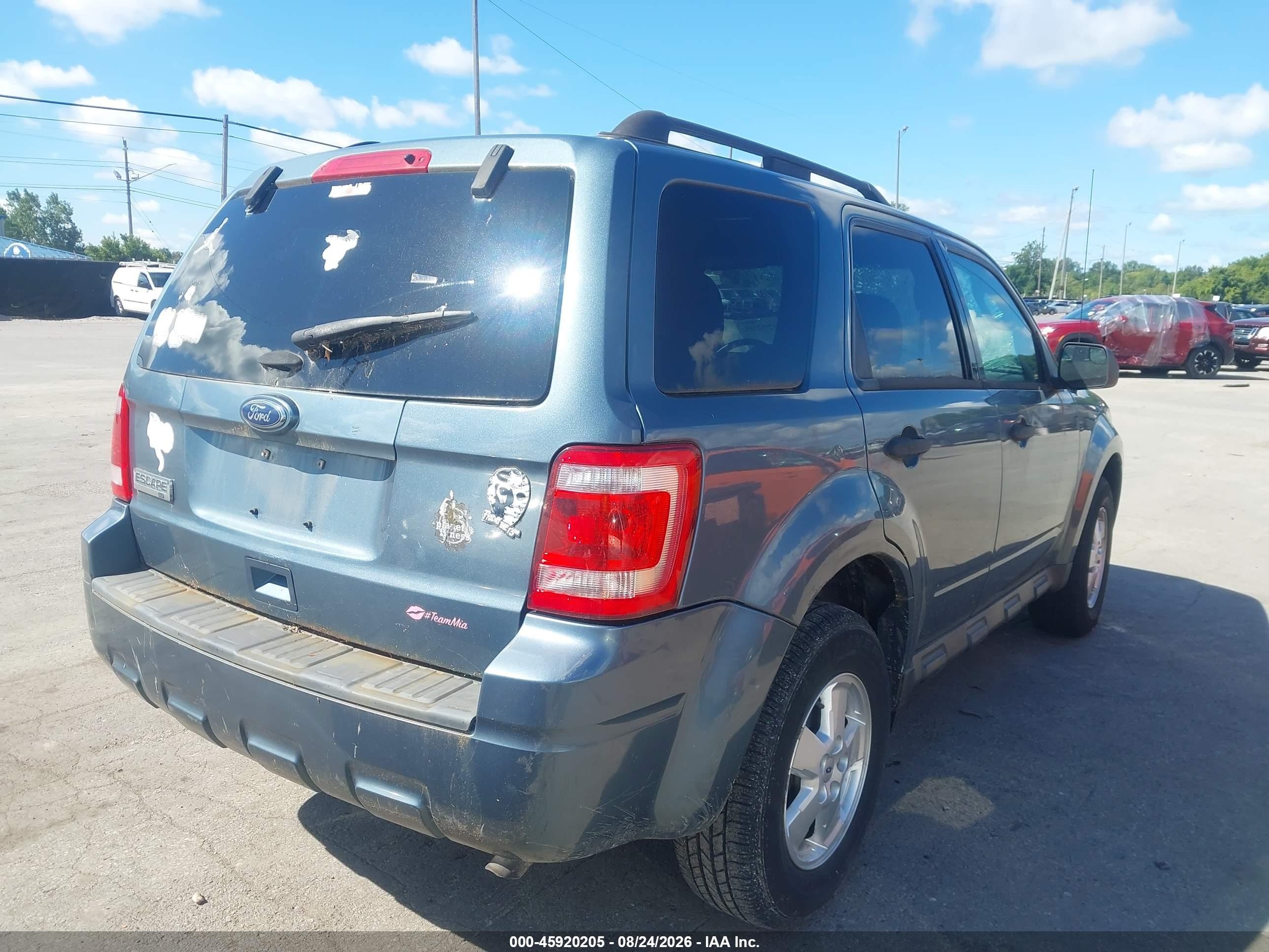 2011 Ford Escape Xlt Blue vin: 1FMCU0D78BKC40618