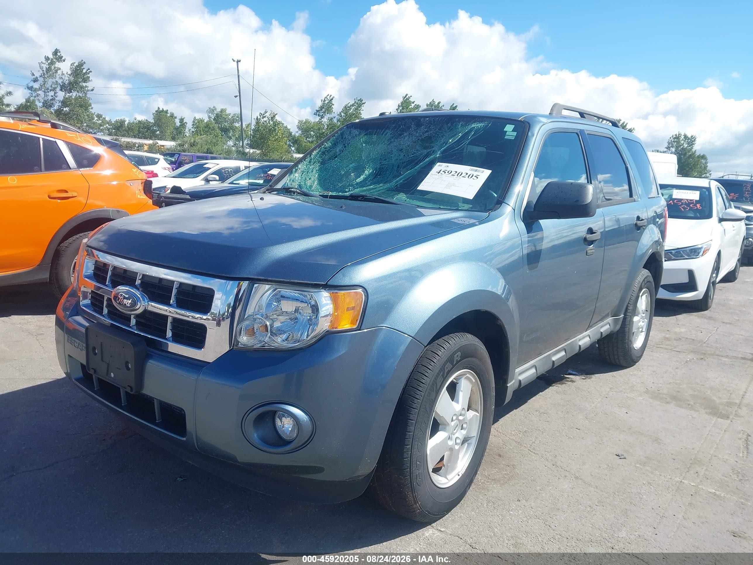 2011 Ford Escape Xlt Blue vin: 1FMCU0D78BKC40618