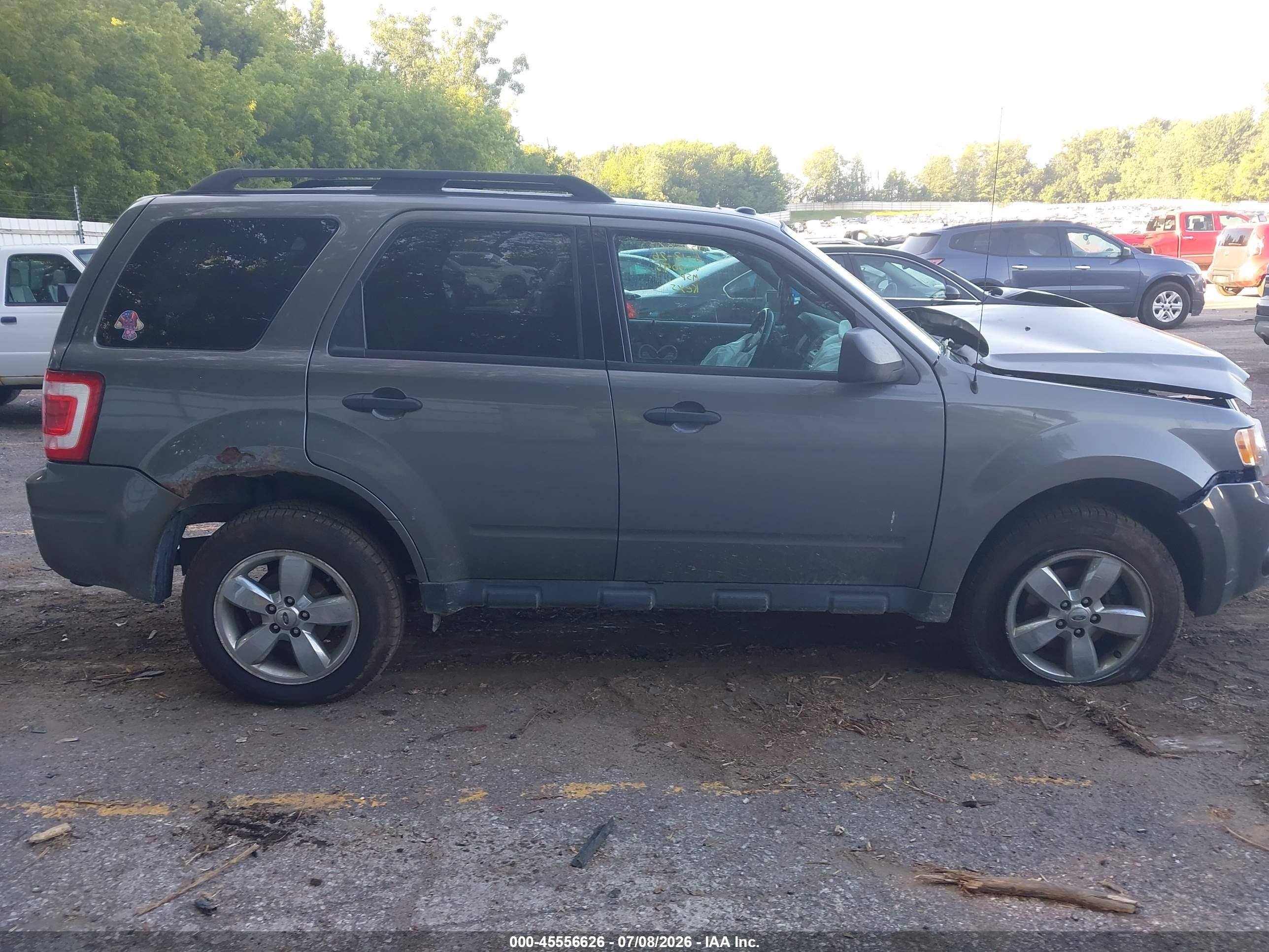 2011 Ford Escape Xlt Gray vin: 1FMCU0D78BKC50095