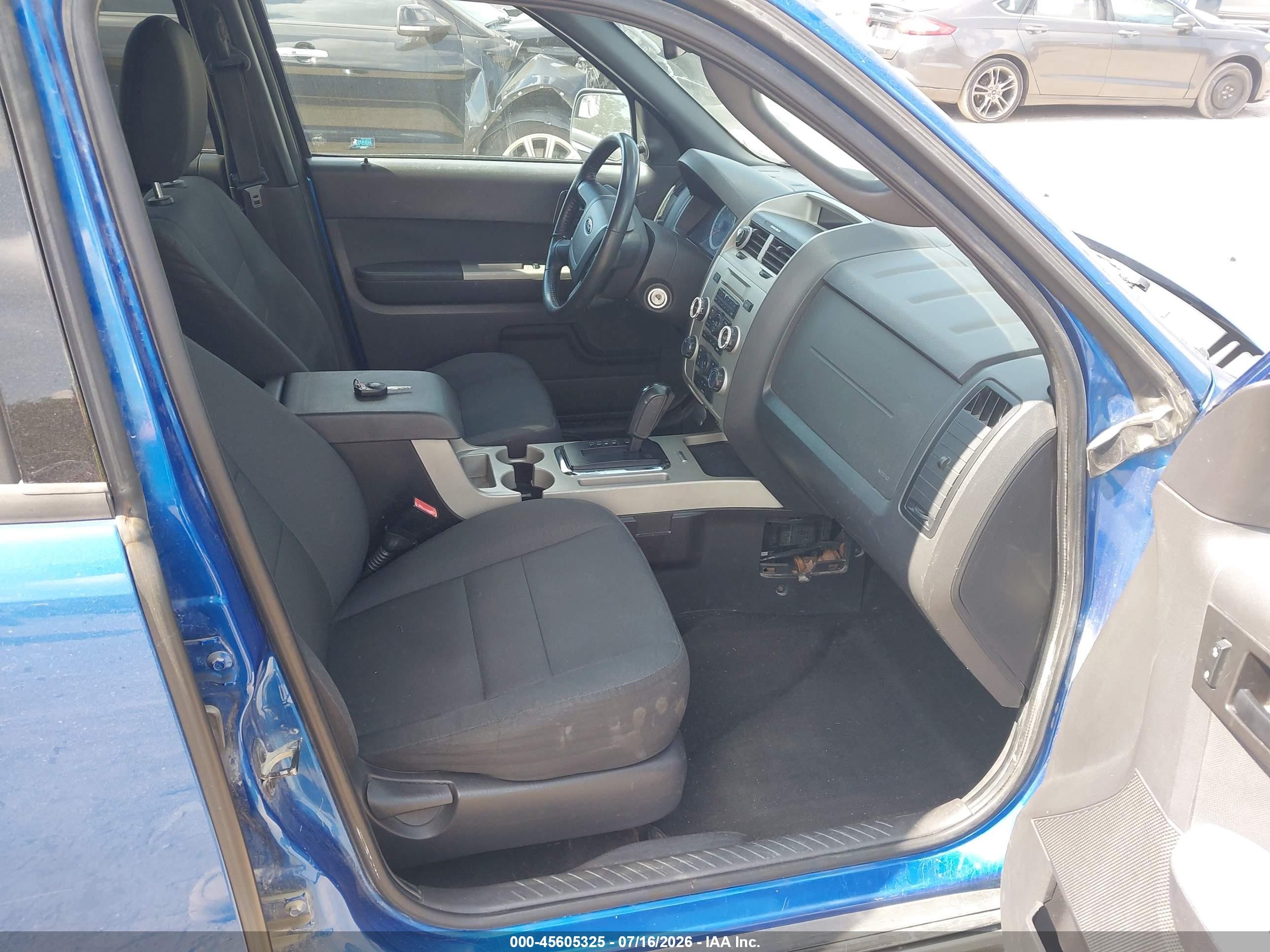 2012 Ford Escape Xlt Blue vin: 1FMCU0D78CKA05962