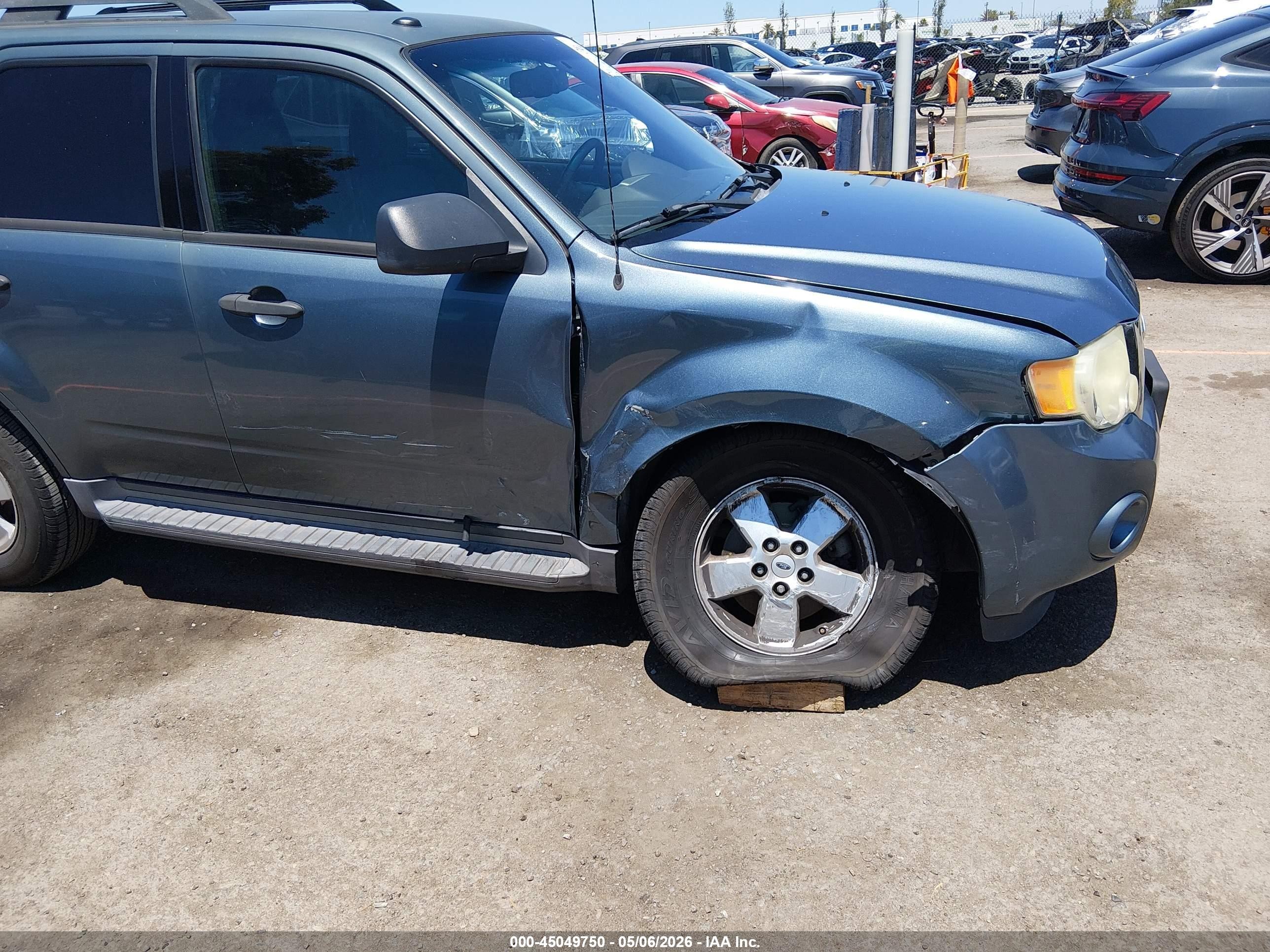 2012 Ford Escape Xlt Gray vin: 1FMCU0D78CKC45366