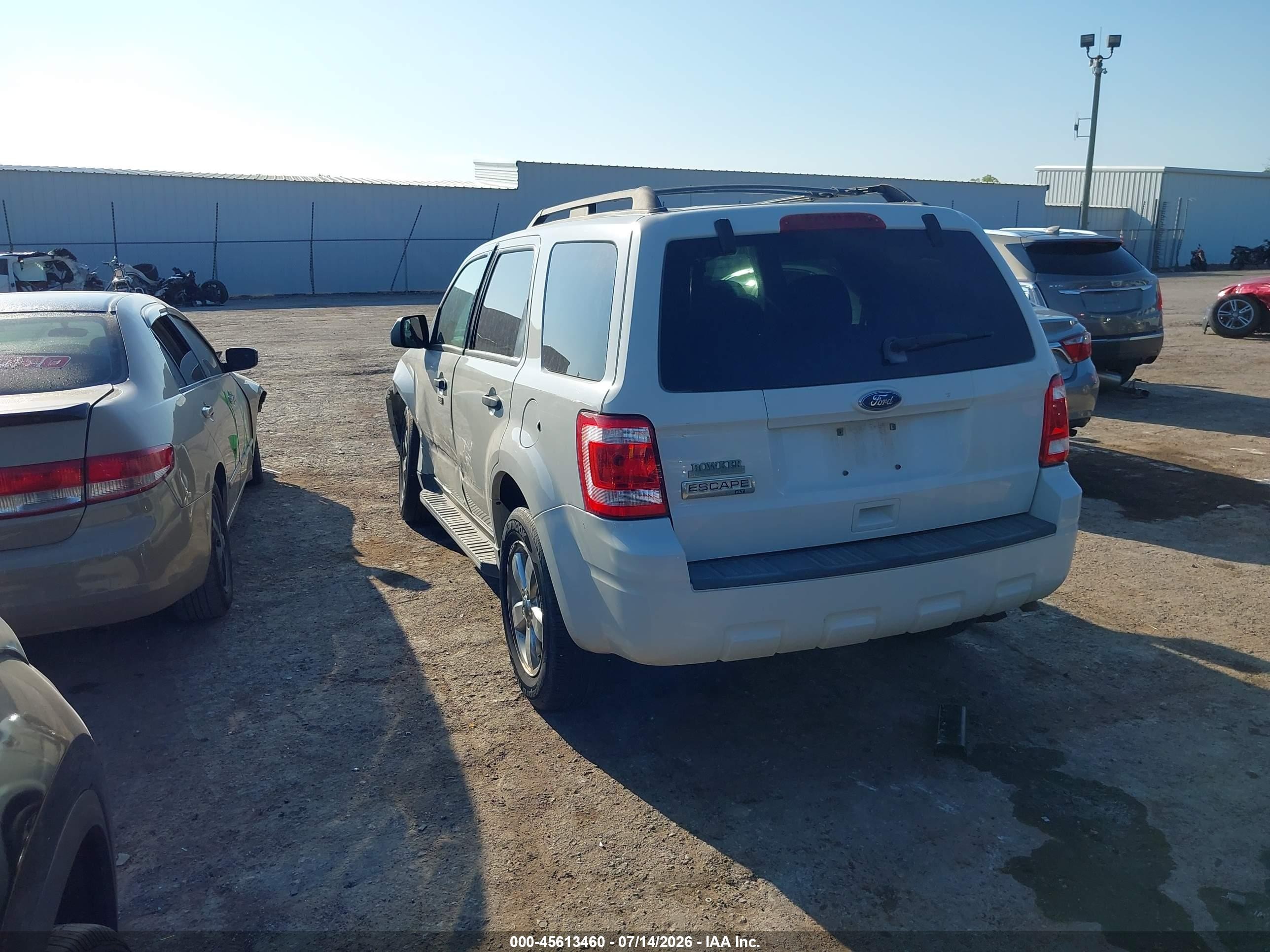 2010 Ford Escape Xlt Tan vin: 1FMCU0D79AKA69098