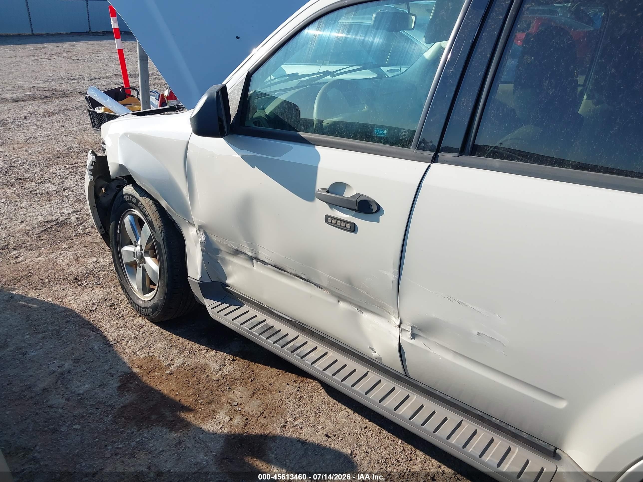 2010 Ford Escape Xlt Tan vin: 1FMCU0D79AKA69098