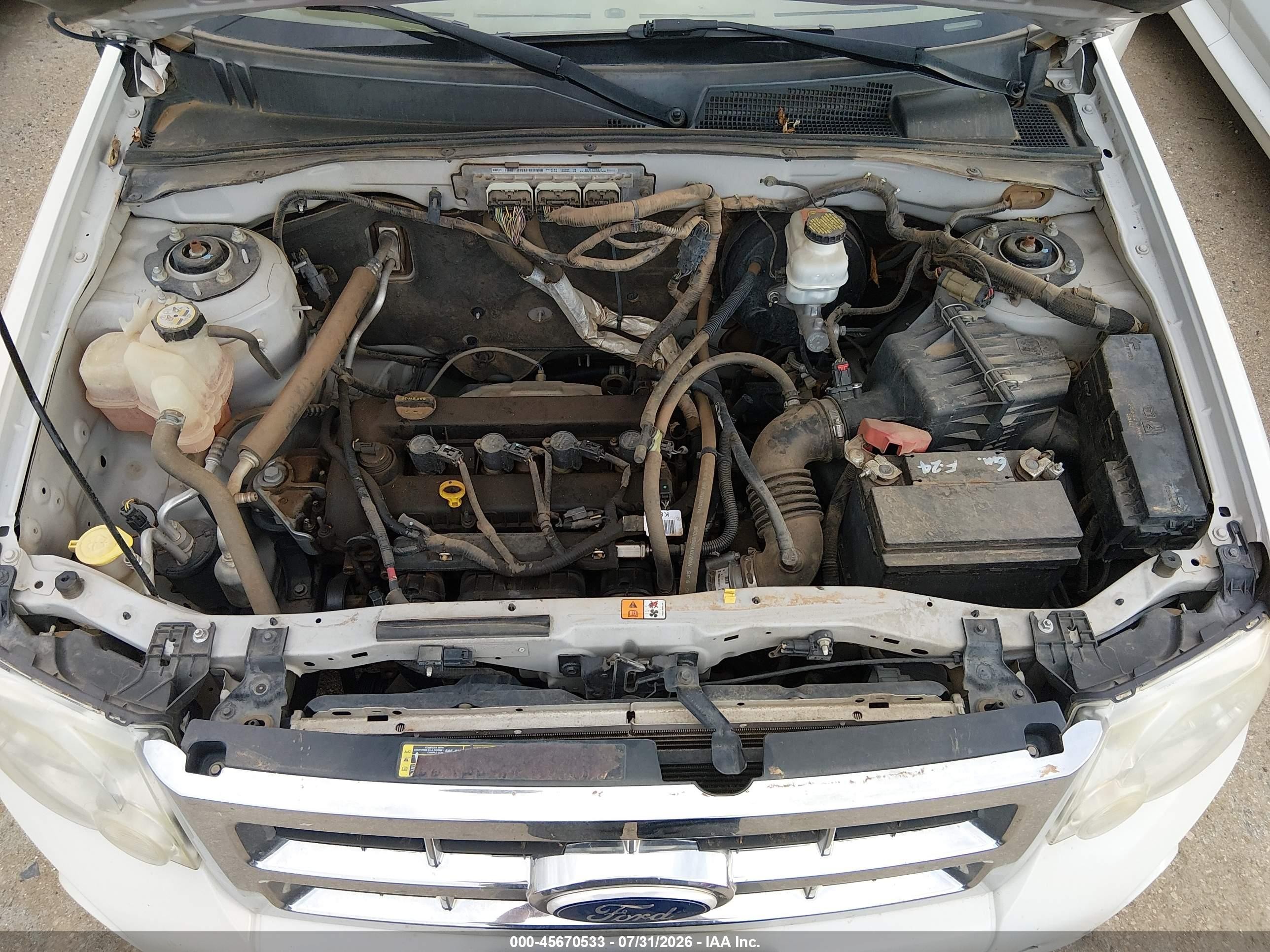 2010 Ford Escape Xlt White vin: 1FMCU0D79AKB10524