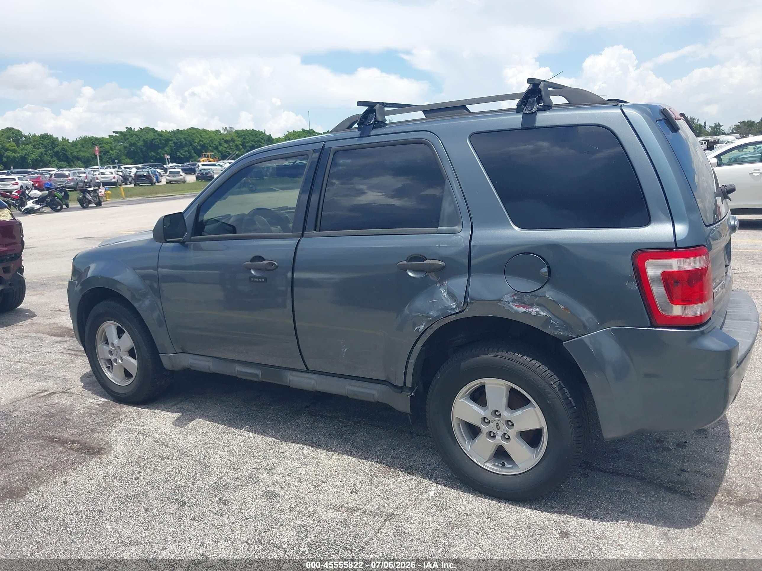 2010 Ford Escape Xlt Серый vin: 1FMCU0D79AKB28862