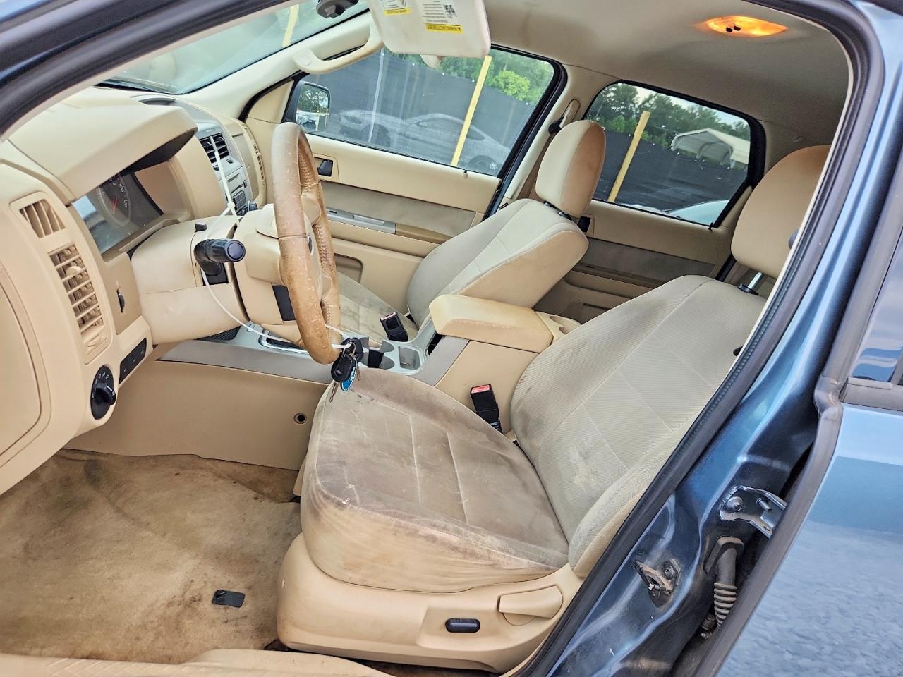 2010 Ford Escape Xlt Синий vin: 1FMCU0D79AKB56323